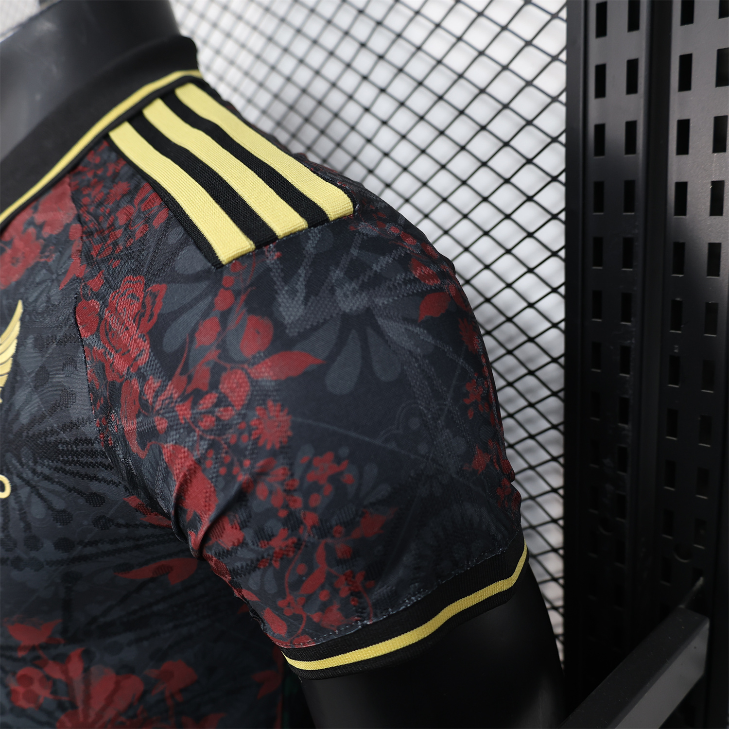 AlphaJersey-Mexico 25-26 Black Polo Jersey with Red and Green Floral Pattern - Player Version