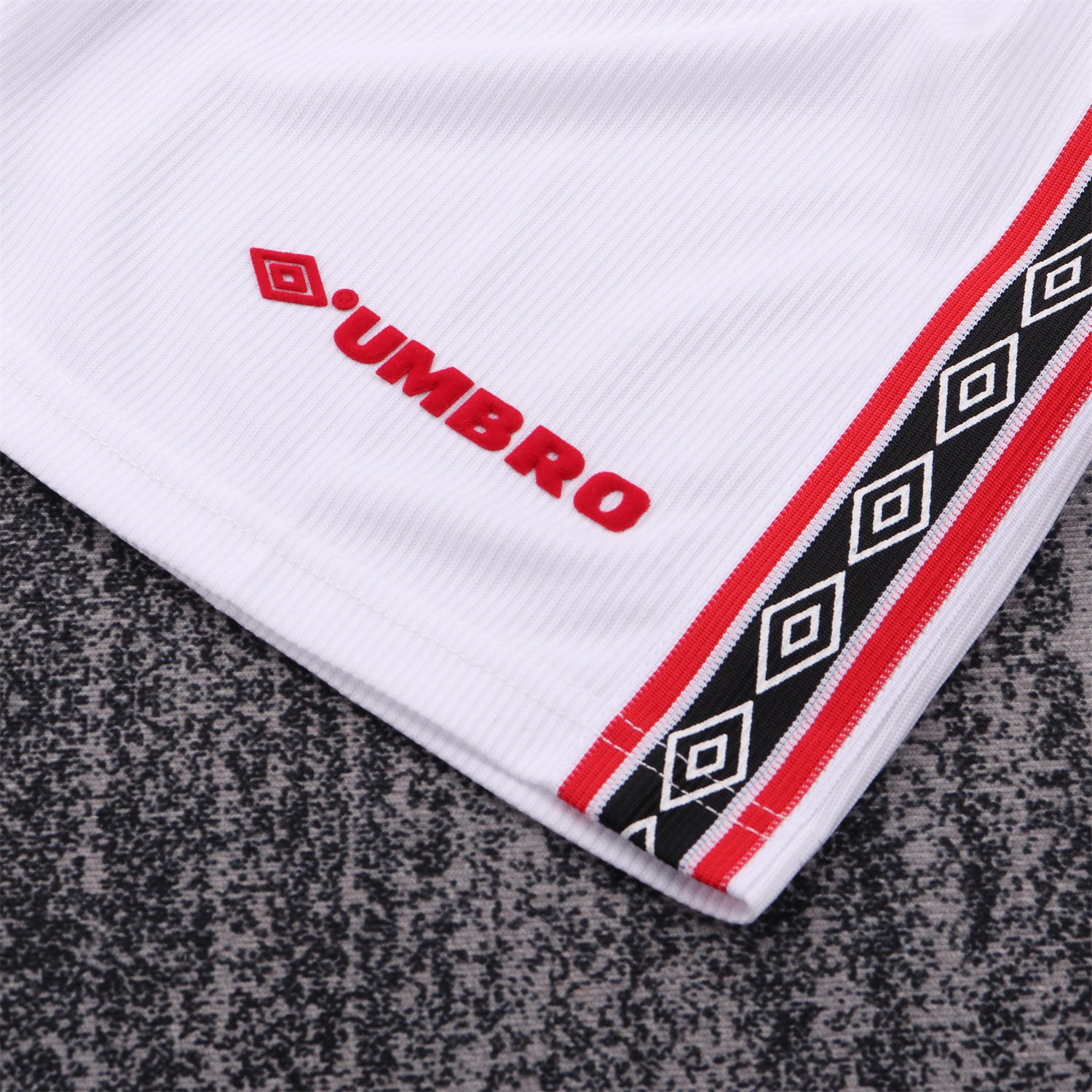 AlphaJersey-Retro Manchester United 1998-99 White Special Kids Kit
