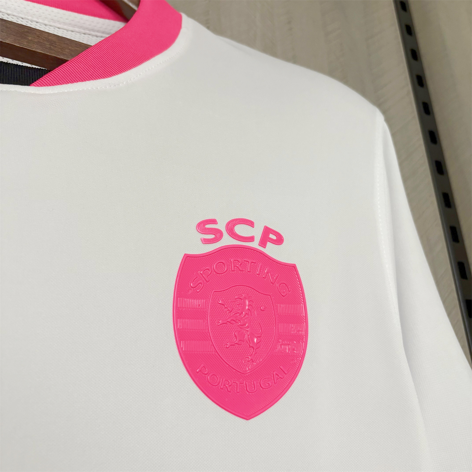 AlphaJersey-Sporting CP 25-26 Pink And White Special Jersey - Fans Version