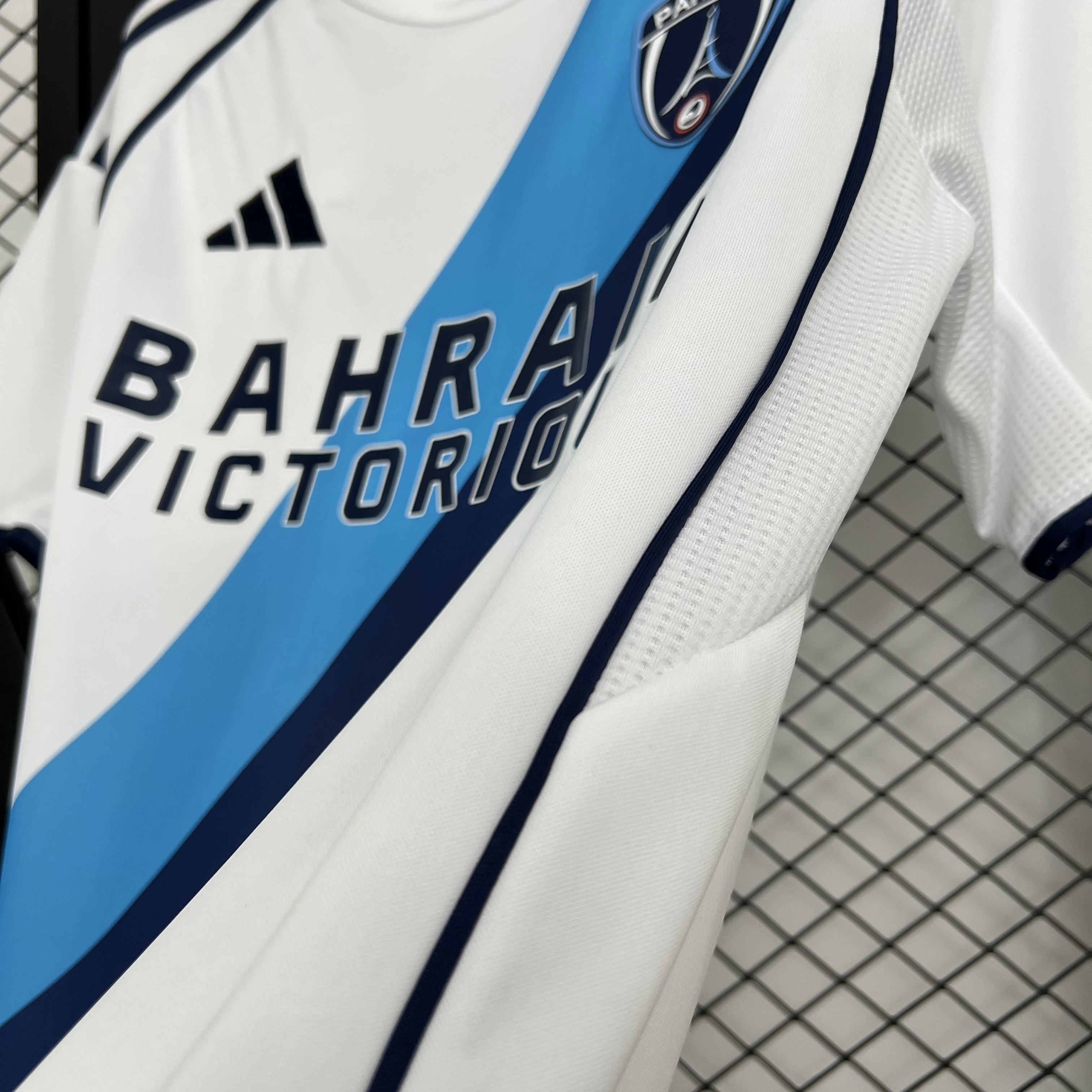 AlphaJersey-Paris FC 25-26 Away Jersey - Fans Version