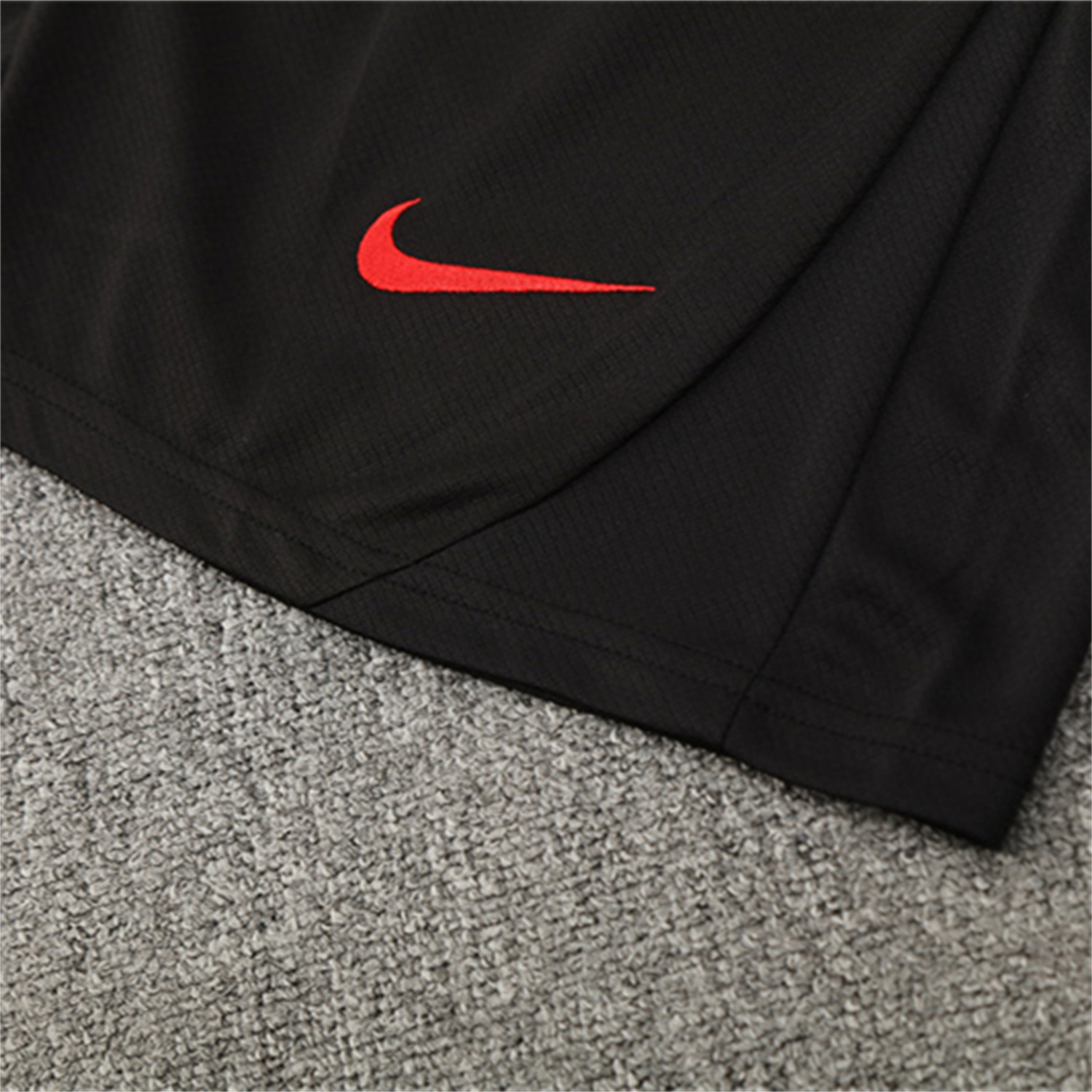 AlphaJersey-Paris Saint-Germain PSG 25-26 Short-Sleeve Training Set - White Top & Black Shorts