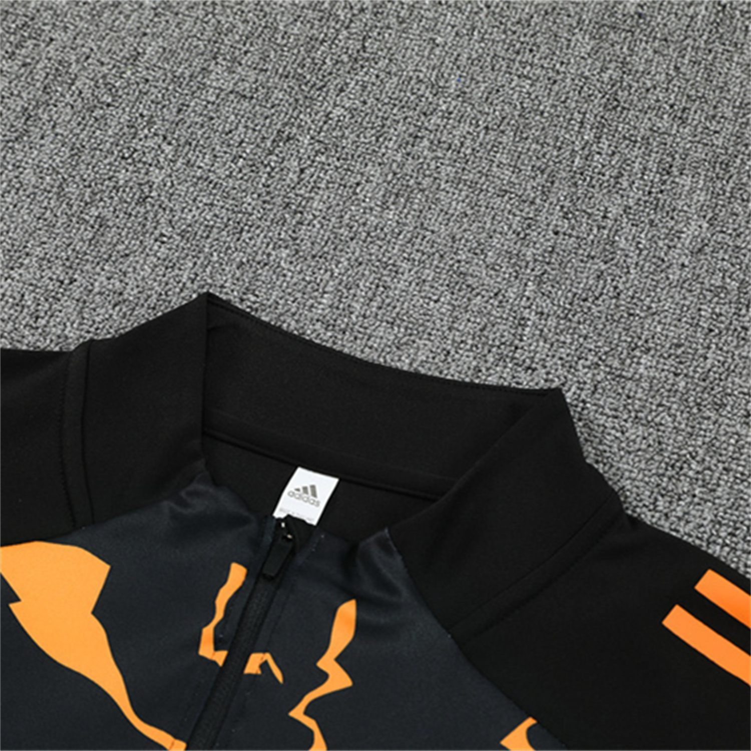 AlphaJersey-Real Madrid 25-26 Kids Long Sleeve Training Set - Player Version - Yellow Pattern Black Top and Black Pants
