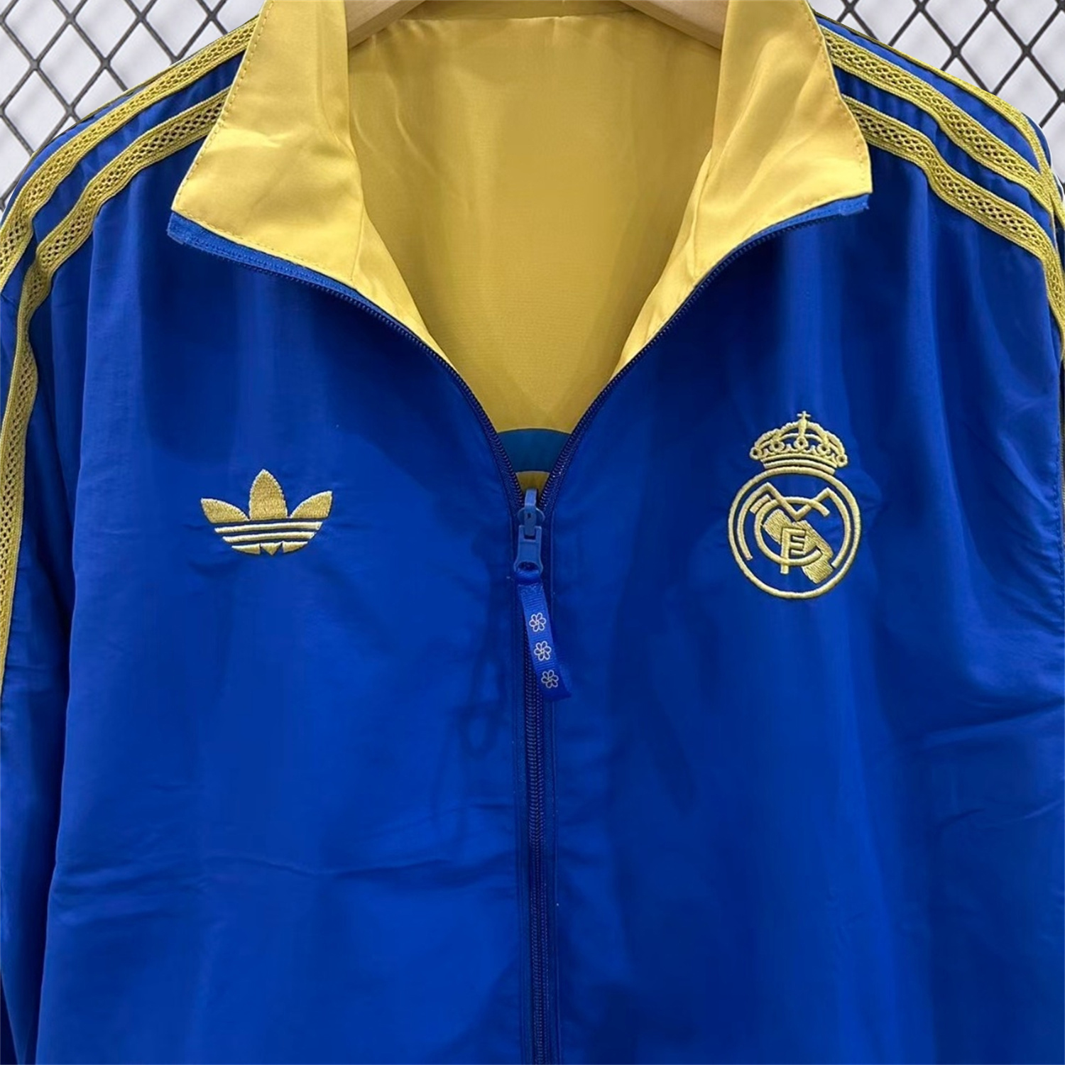 AlphaJersey-Real Madrid 25-26 Cultural Story Chinese Lucky Double Sided Windbreaker Jacket - Blue