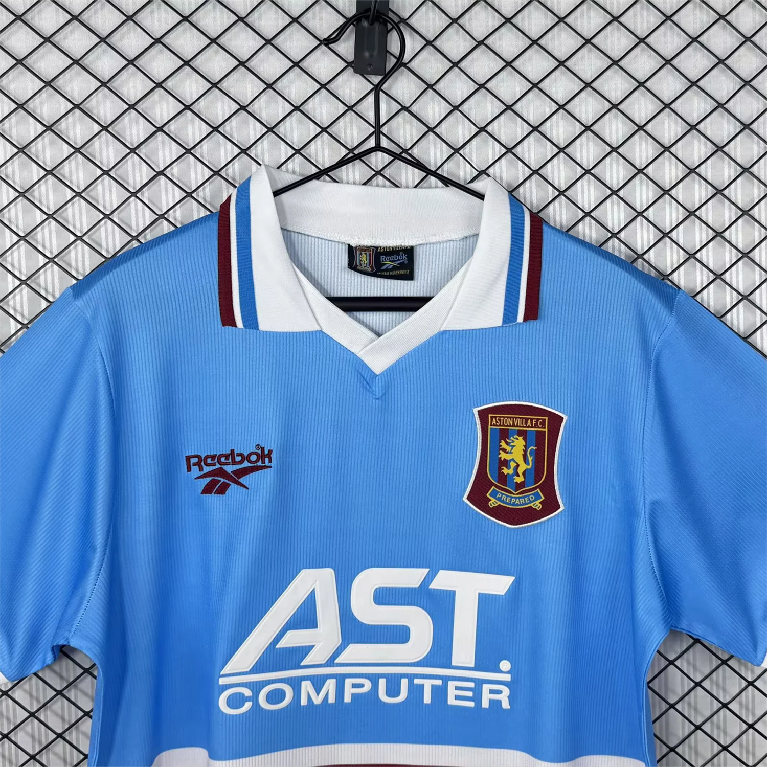 AlphaJersey-Retro Aston Villa 1997-98 Away Jersey
