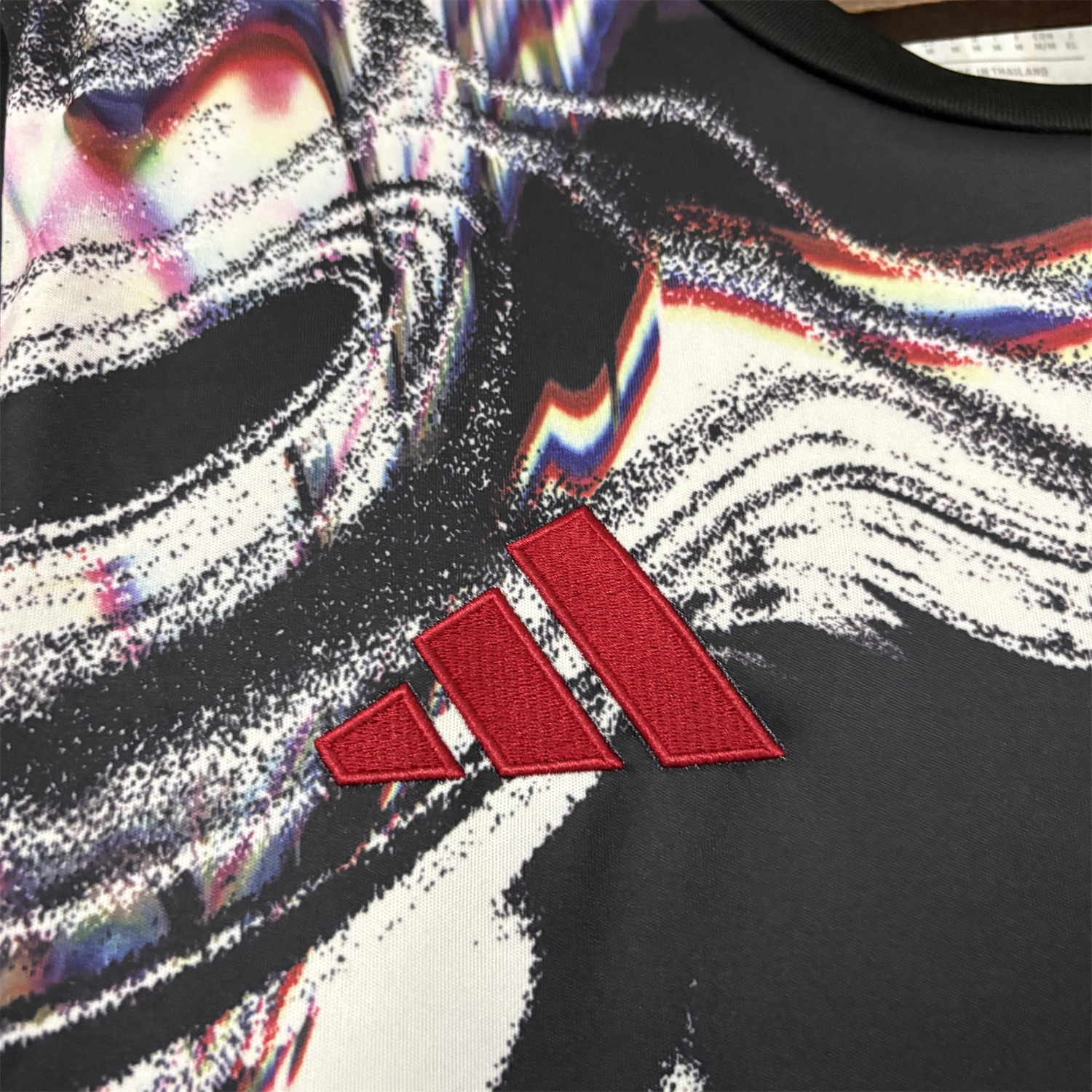 AlphaJersey-Manchester United 25-26 Ripples Black Special Jersey - Fans Version