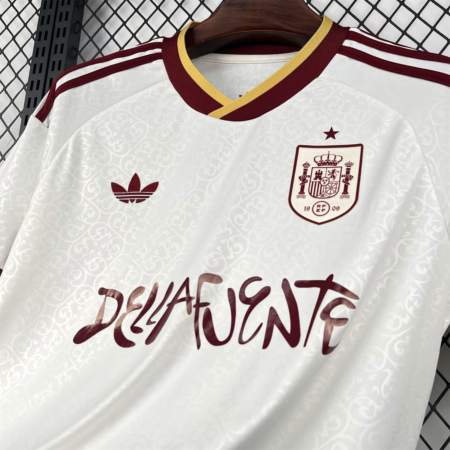 AlphaJersey-Spain 2026 Dellafuente Co-Branded White Jersey - Fans Version