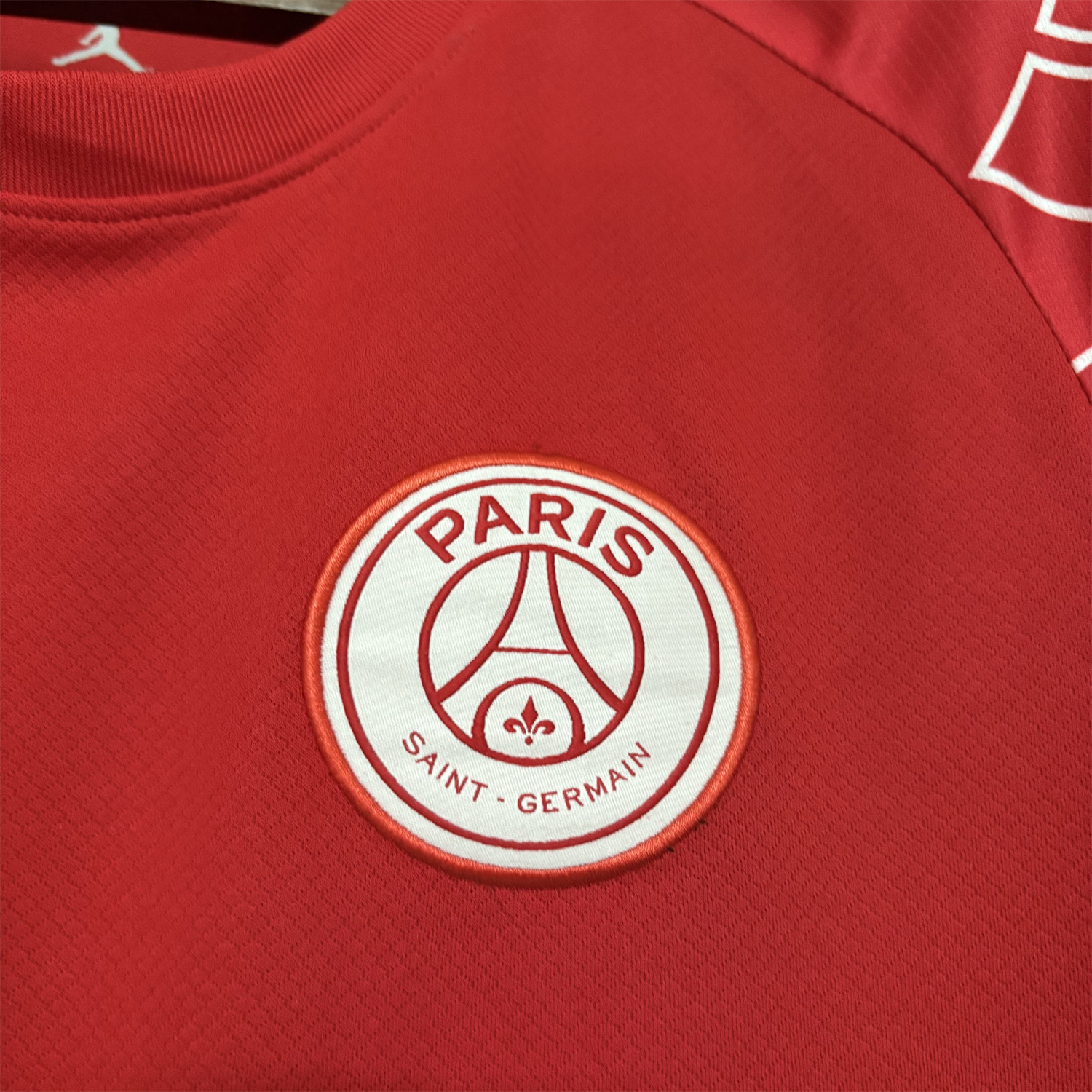 AlphaJersey-Paris Saint-Germain PSG 25-26 Red Training Jersey - Fans Version