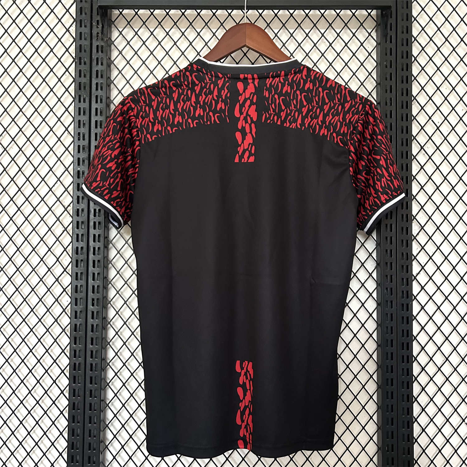 AlphaJersey-Barcelona 25-26 Red Lion Silhouette Black Jersey - Fans Version