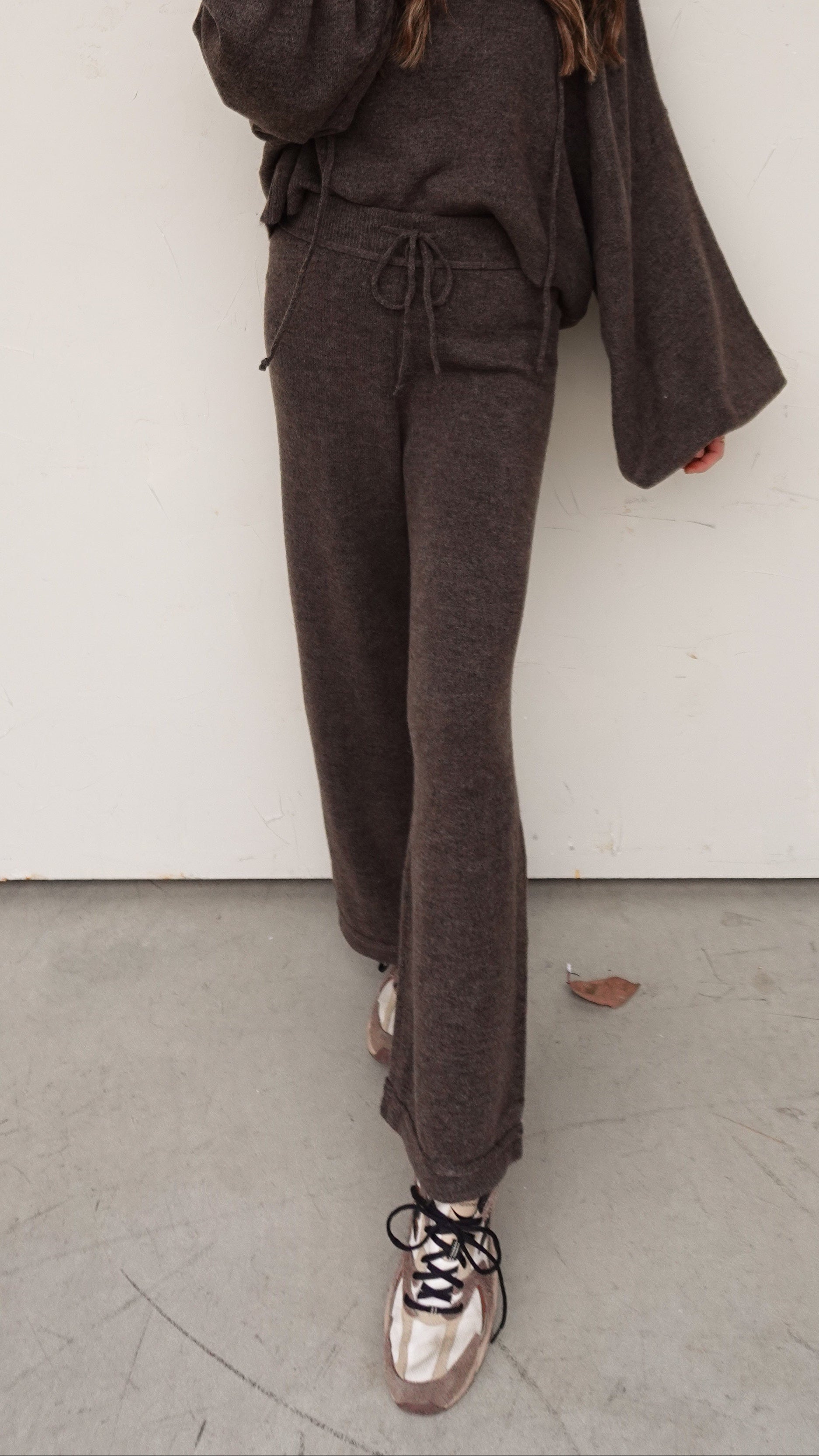 Knit Elastic Waist Pant - Chocolate | Elegant Women's Fashion by coolavocek