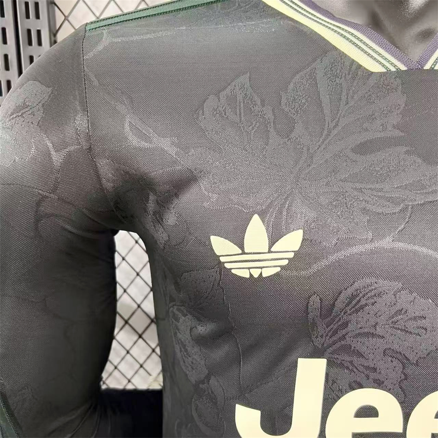 AlphaJersey-Juventus 25-26 Third Black Long Sleeves Jersey - Player Version