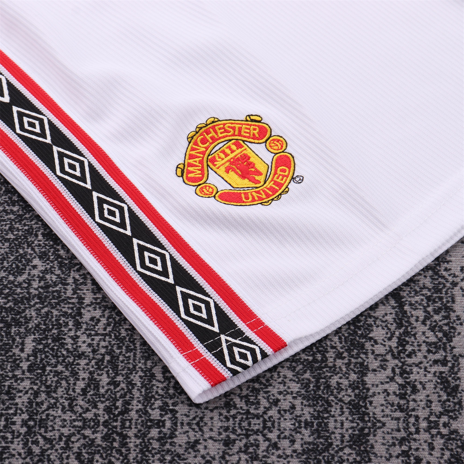 AlphaJersey-Retro Manchester United 1998-99 White Special Kids Kit