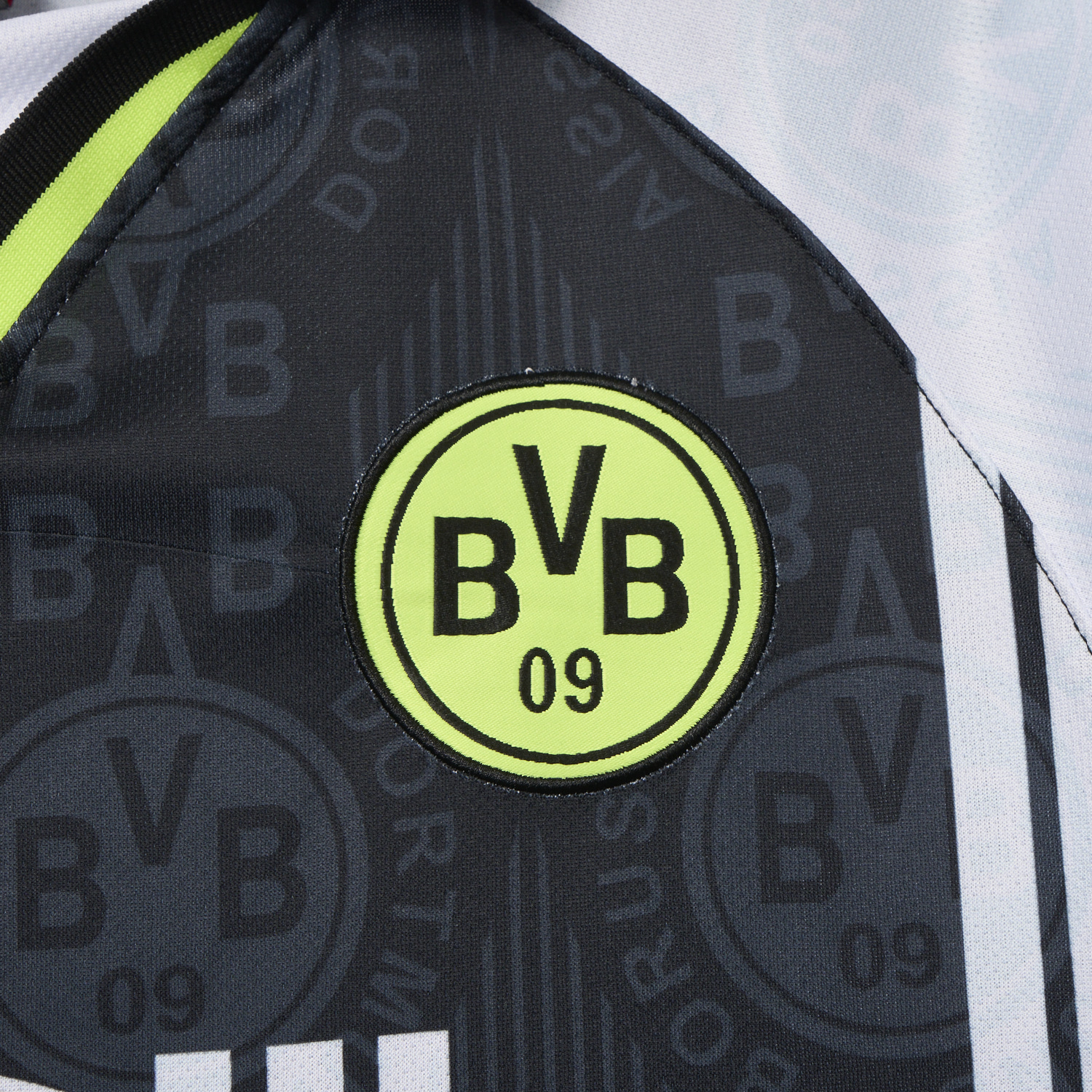 AlphaJersey-Retro Dortmund 1996-97 European Away Jersey