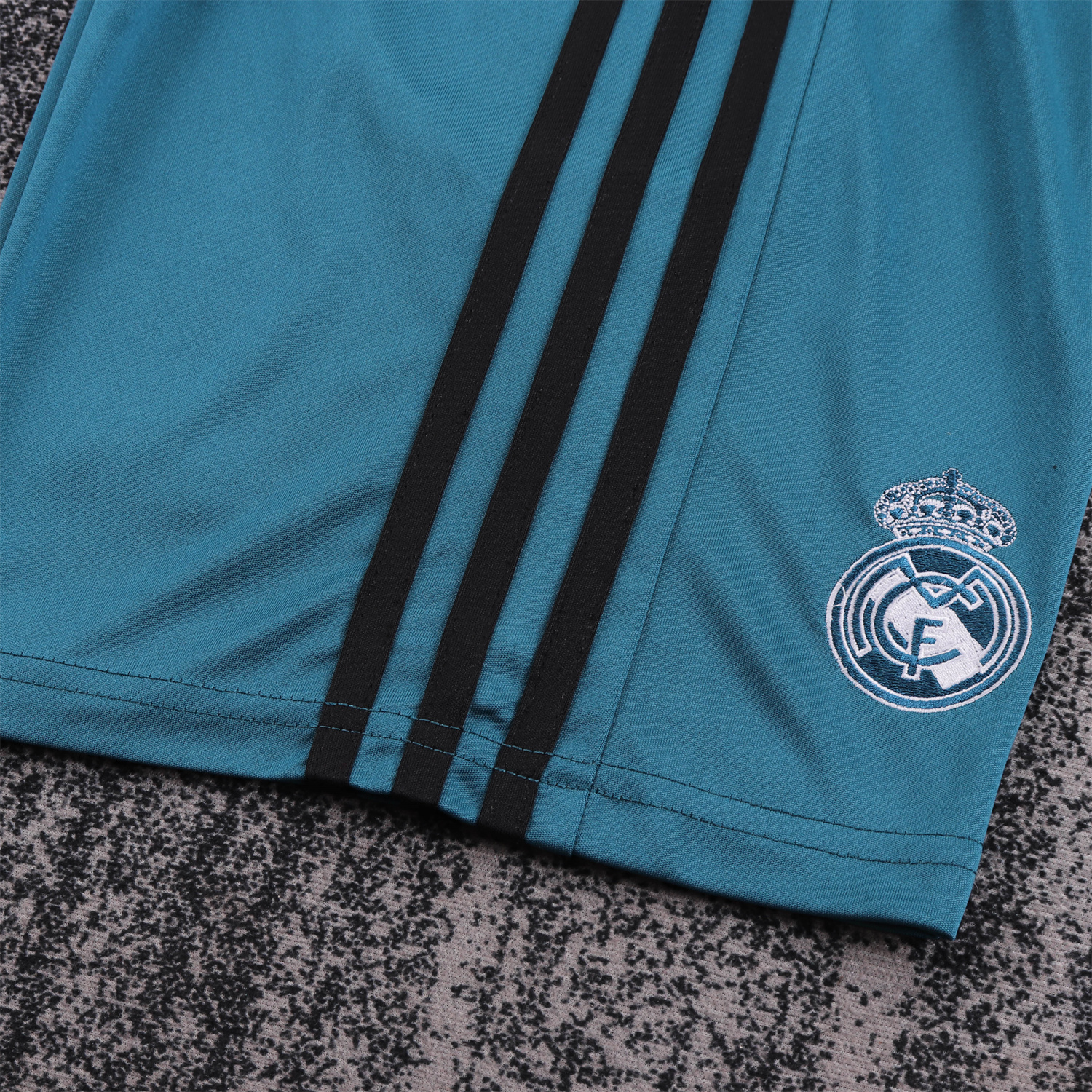 AlphaJersey-Retro Real Madrid 17-18 Third Long Sleeves Kids Kit