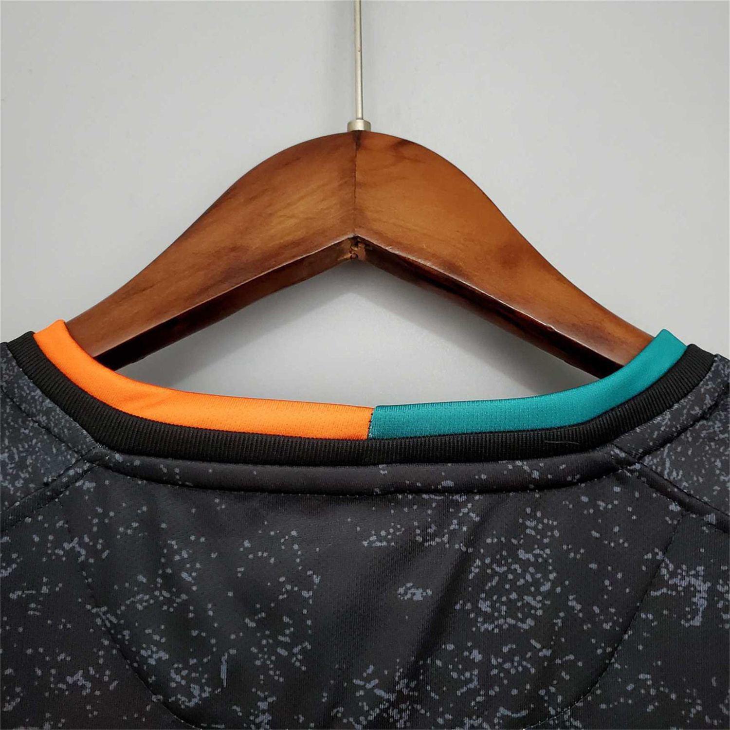 AlphaJersey-Retro Venezia FC 2021-22 Home Sleeves Jersey - Fans Version