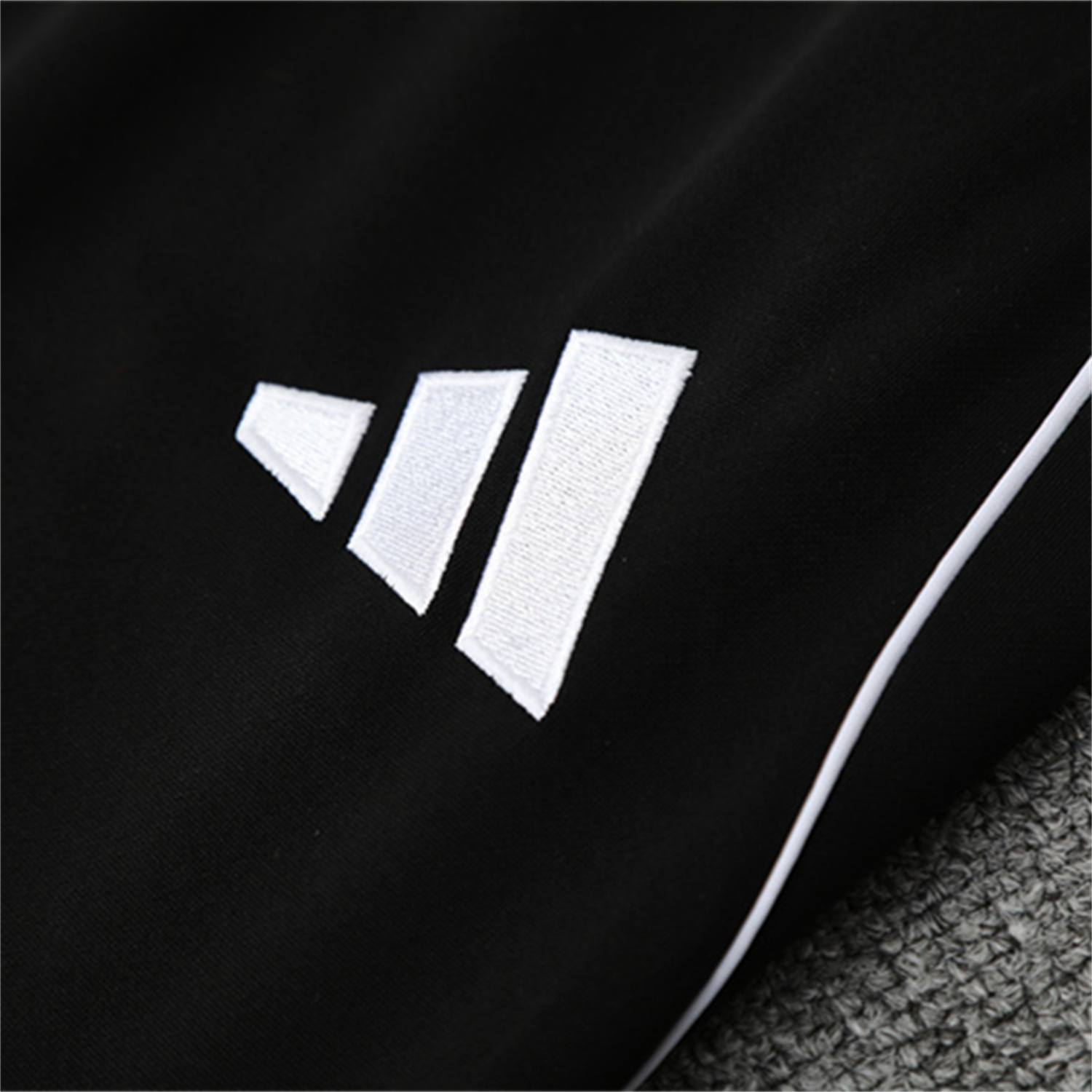 AlphaJersey-Argentina 25-26 Long Sleeves Training Set - Black Top & Black Pants