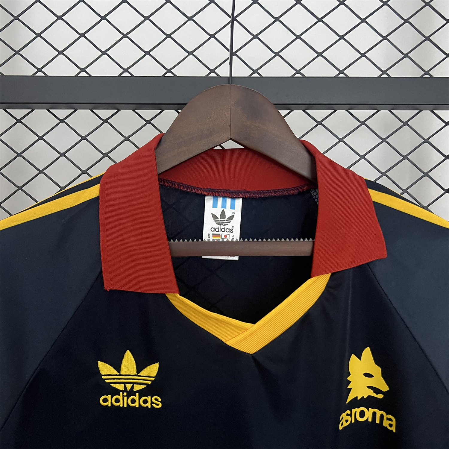 AlphaJersey-Retro Roma 1991-92 Third Jersey
