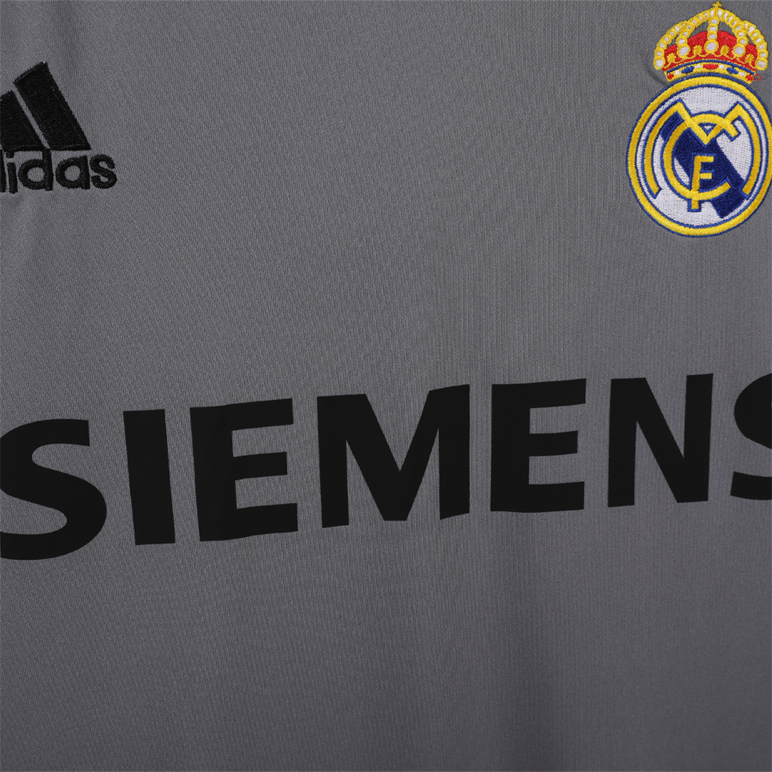 AlphaJersey-Retro Real Madrid 04-05 Third Grey Jersey