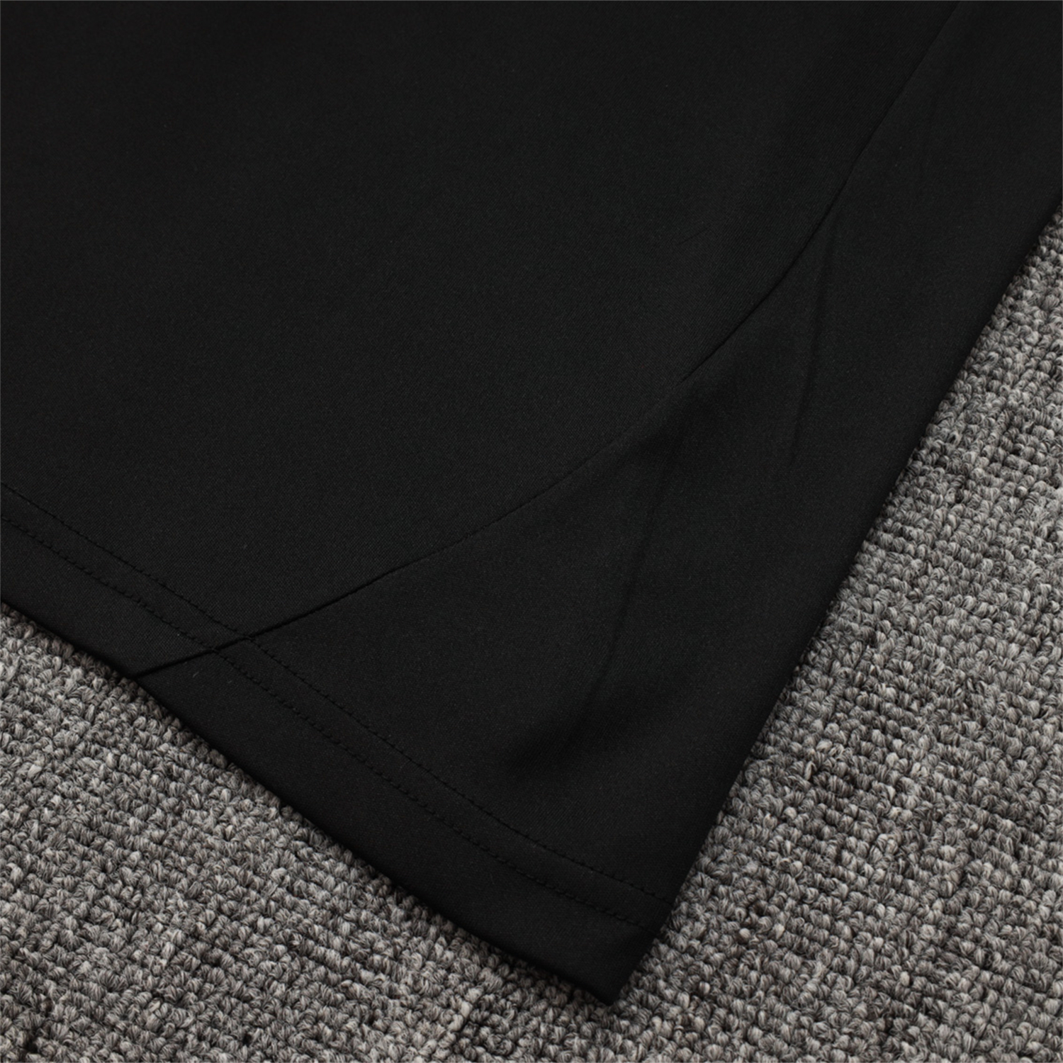 AlphaJersey-Liver.pool 25-26 Vest Training Set - Black Vest & Black Shorts