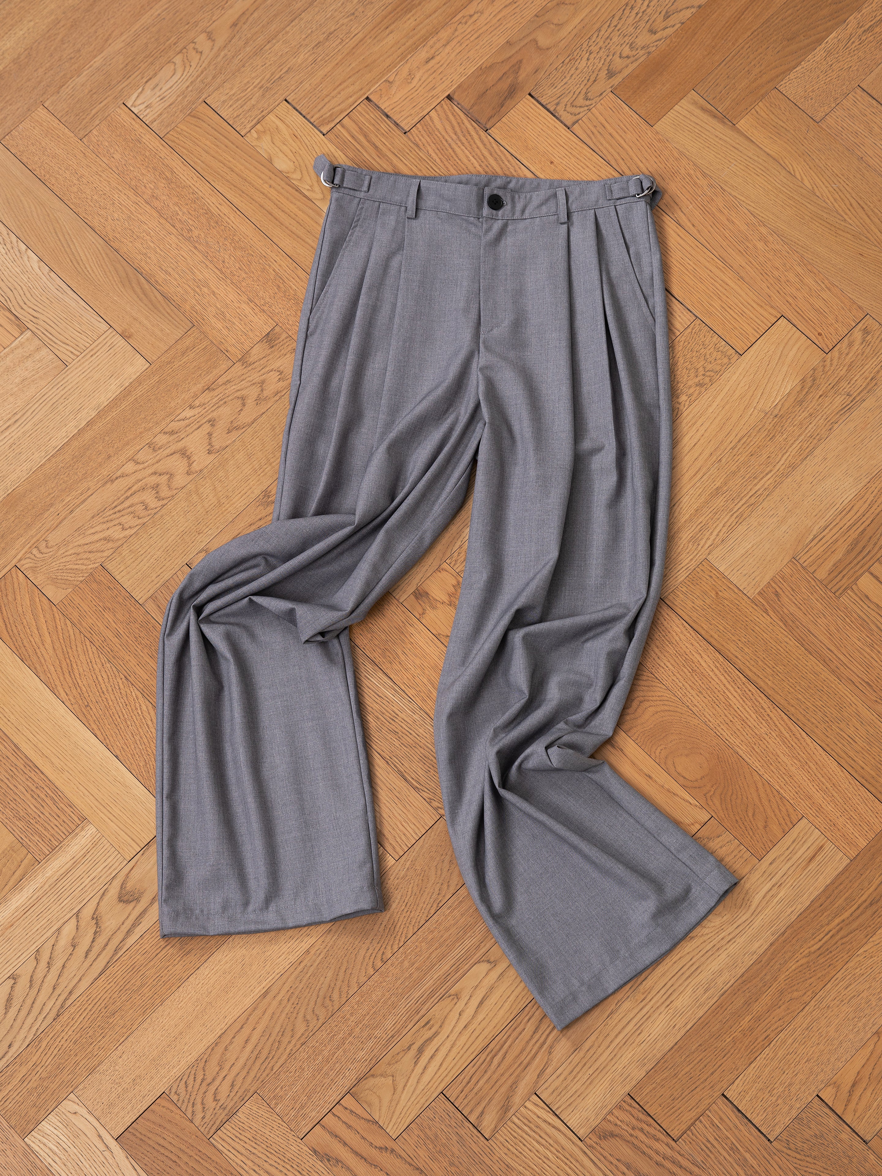 Pleated Trousers | Modern Menswear by yycbvcnbmmnbm