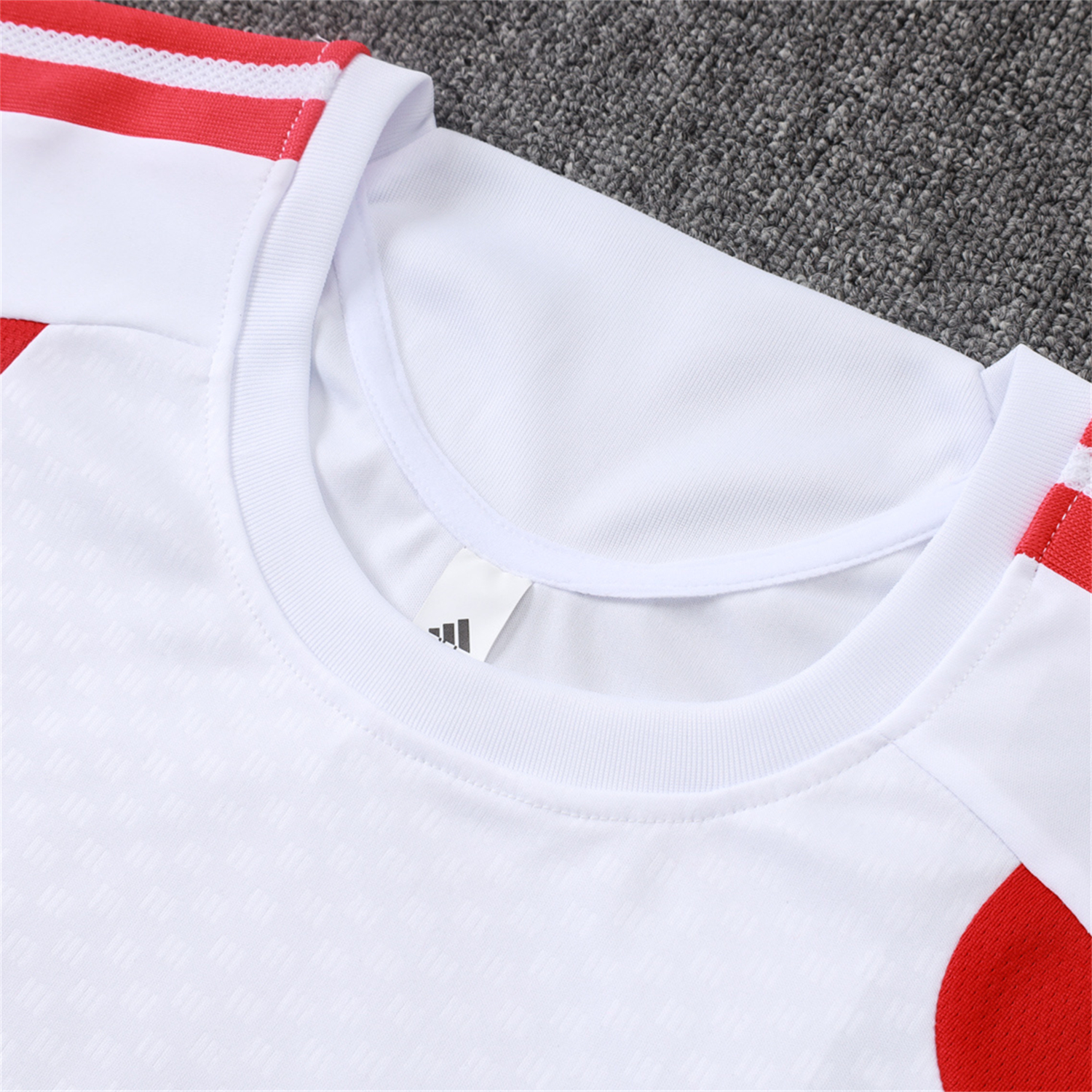 AlphaJersey-SC Internacional 2026 Vest Training Set - White Vest and Red Shorts