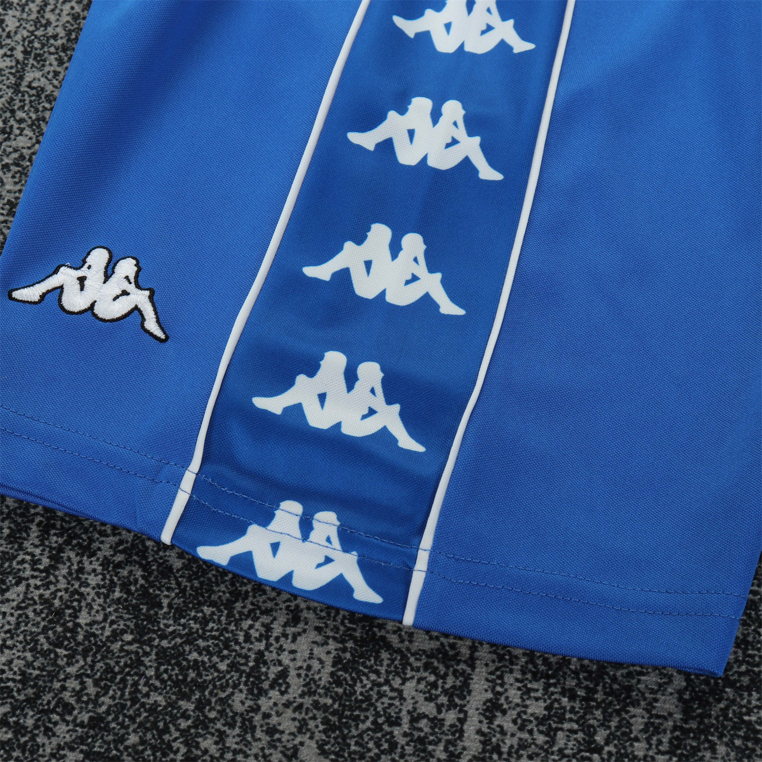 AlphaJersey-Retro Juventus 1999-00 Away Kids Kit