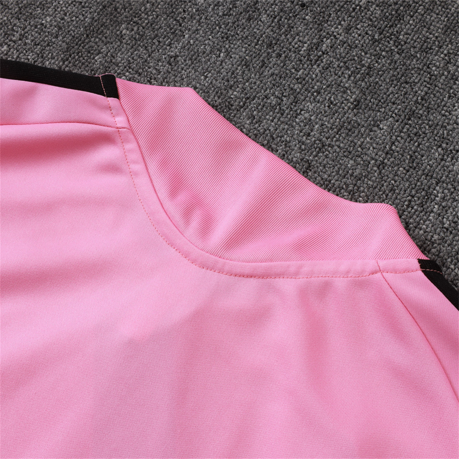AJ-AlphaJersey-INT M.A.M 26-27 Jacket Training Tracksuit - Pink Top and Black Pants