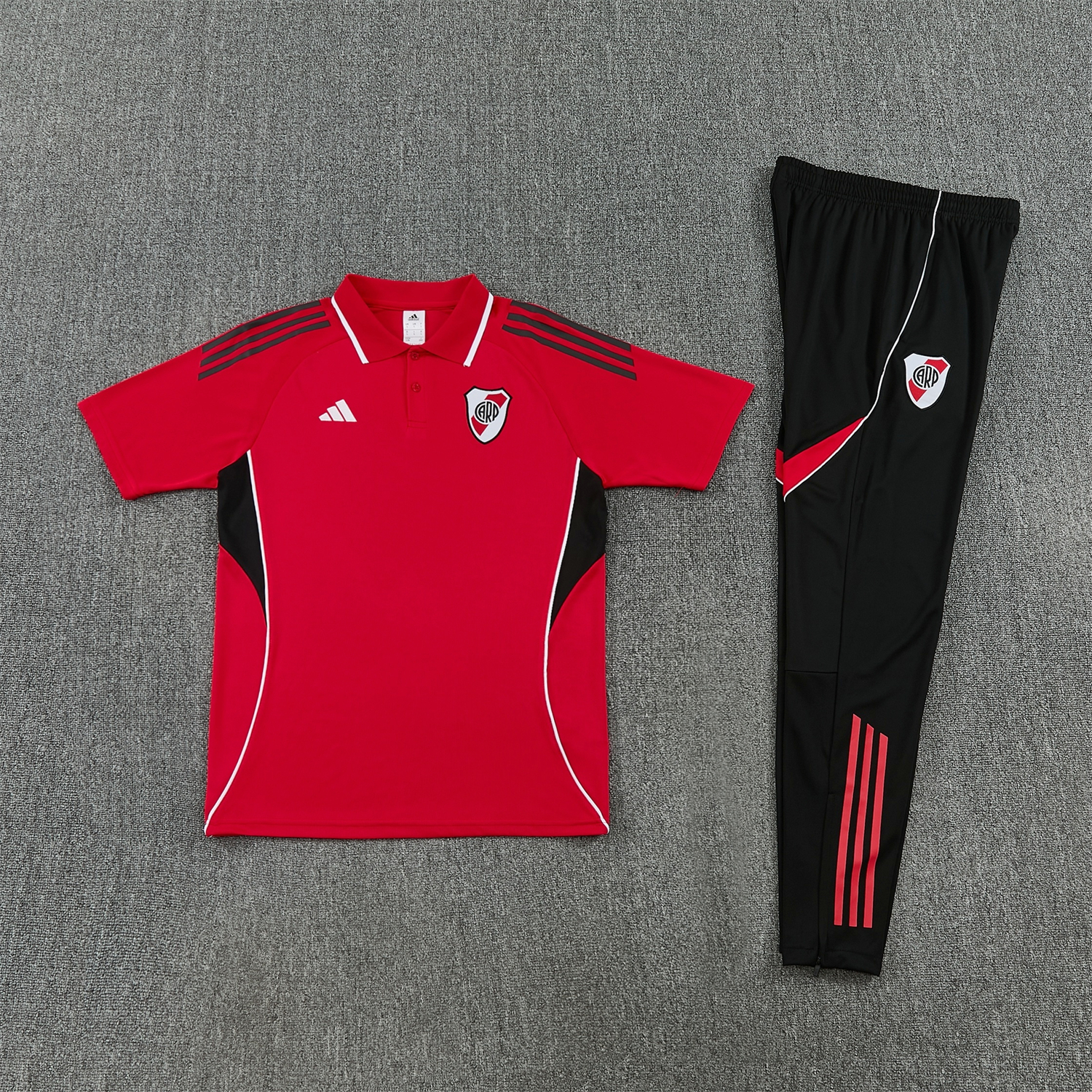 AlphaJersey-River Plate 25-26 POLO Short-Sleeve Training Set - Red Top and Black Pants