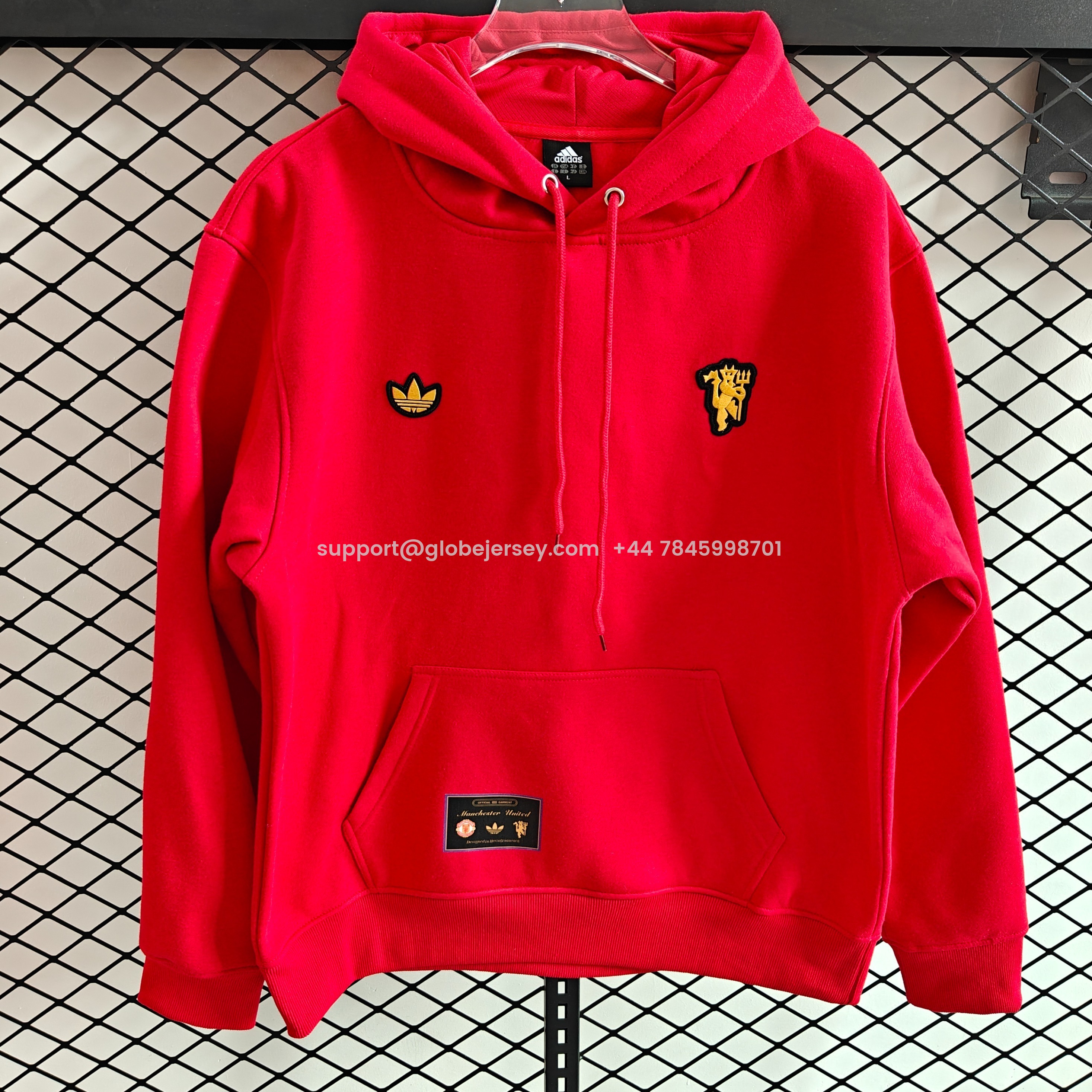 AlphaJersey-Manchester United 25-26 Originals Terrace Icon Unisex Pullover Hoodie with Yellow Logo