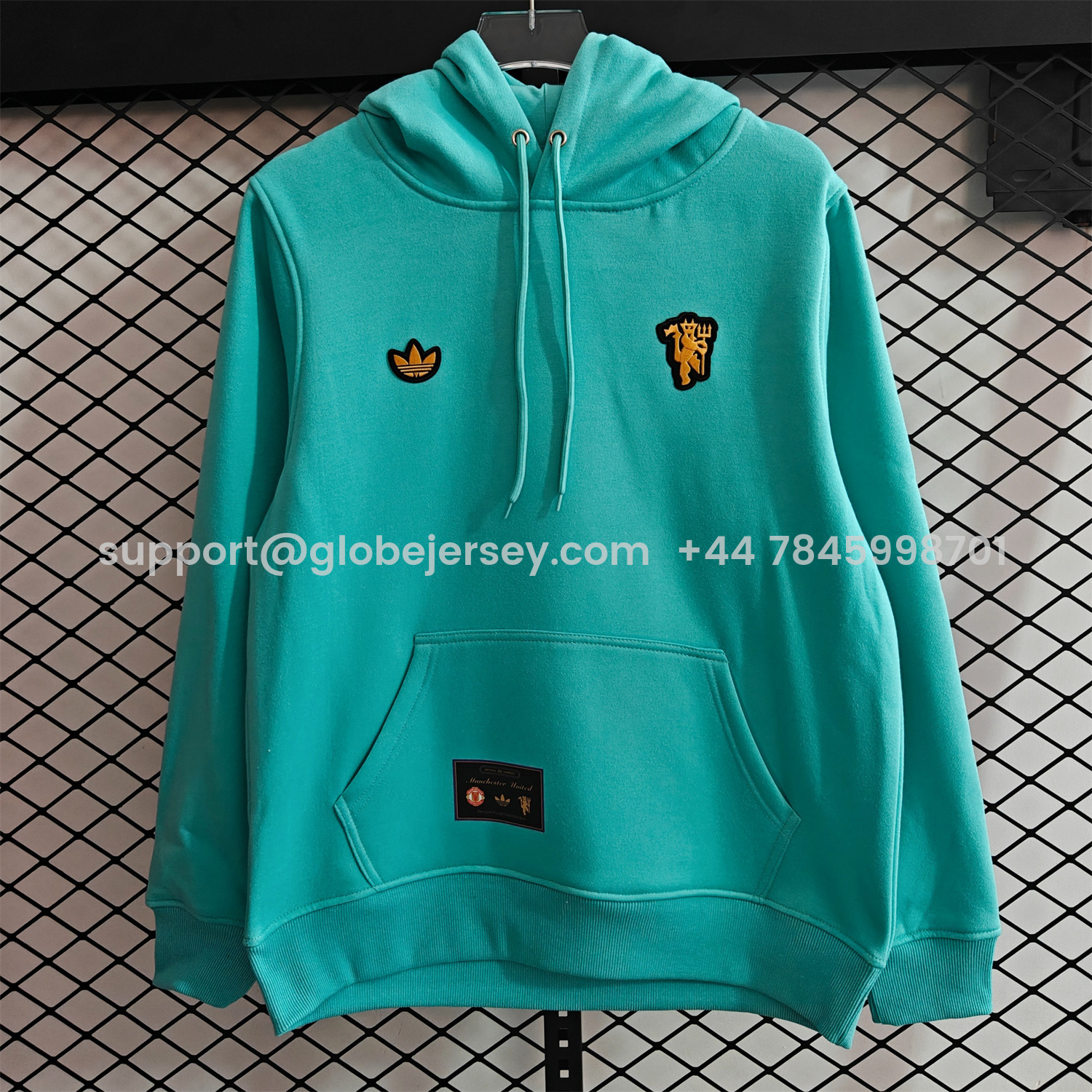 AlphaJersey-Manchester United 25-26 Originals Terrace Icon Unisex Pullover Hoodie with Yellow Logo