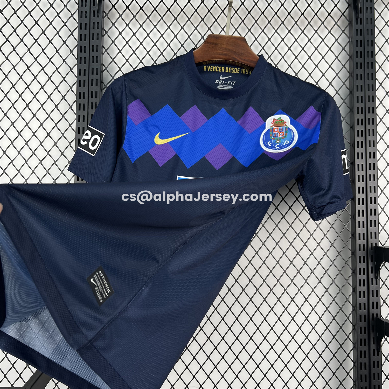 AJ-AlphaJersey-Retro Porto 2011-12 Away Jersey