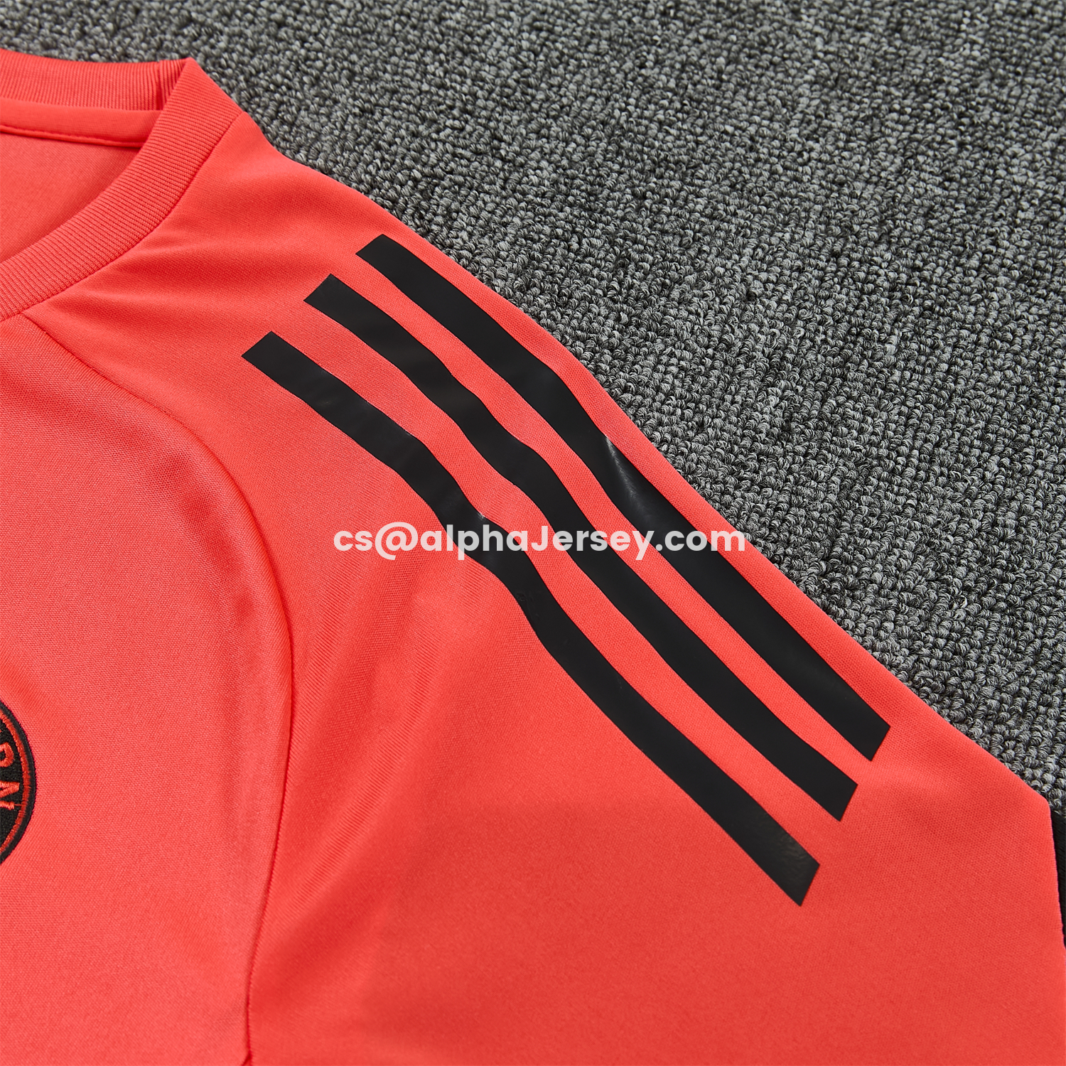AJ-AlphaJersey-Bayern Munich 25-26 Short-Sleeve Training Set - Coral With Black Accents Top & Black With Coral Accents Pants