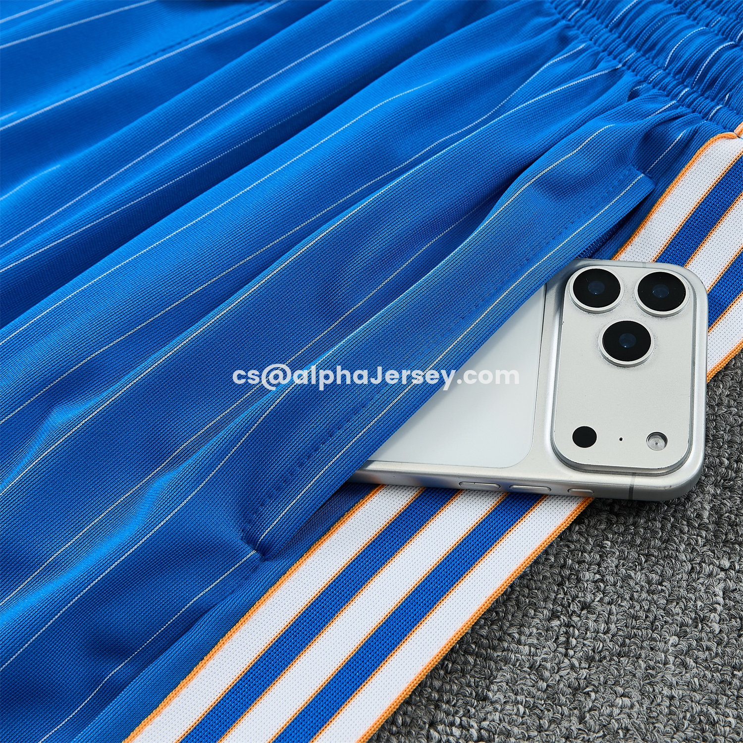 AJ-AlphaJersey-Real Madrid 25-26 Retro Style Vest Training Set - Blue With White Stripes Top & Pants