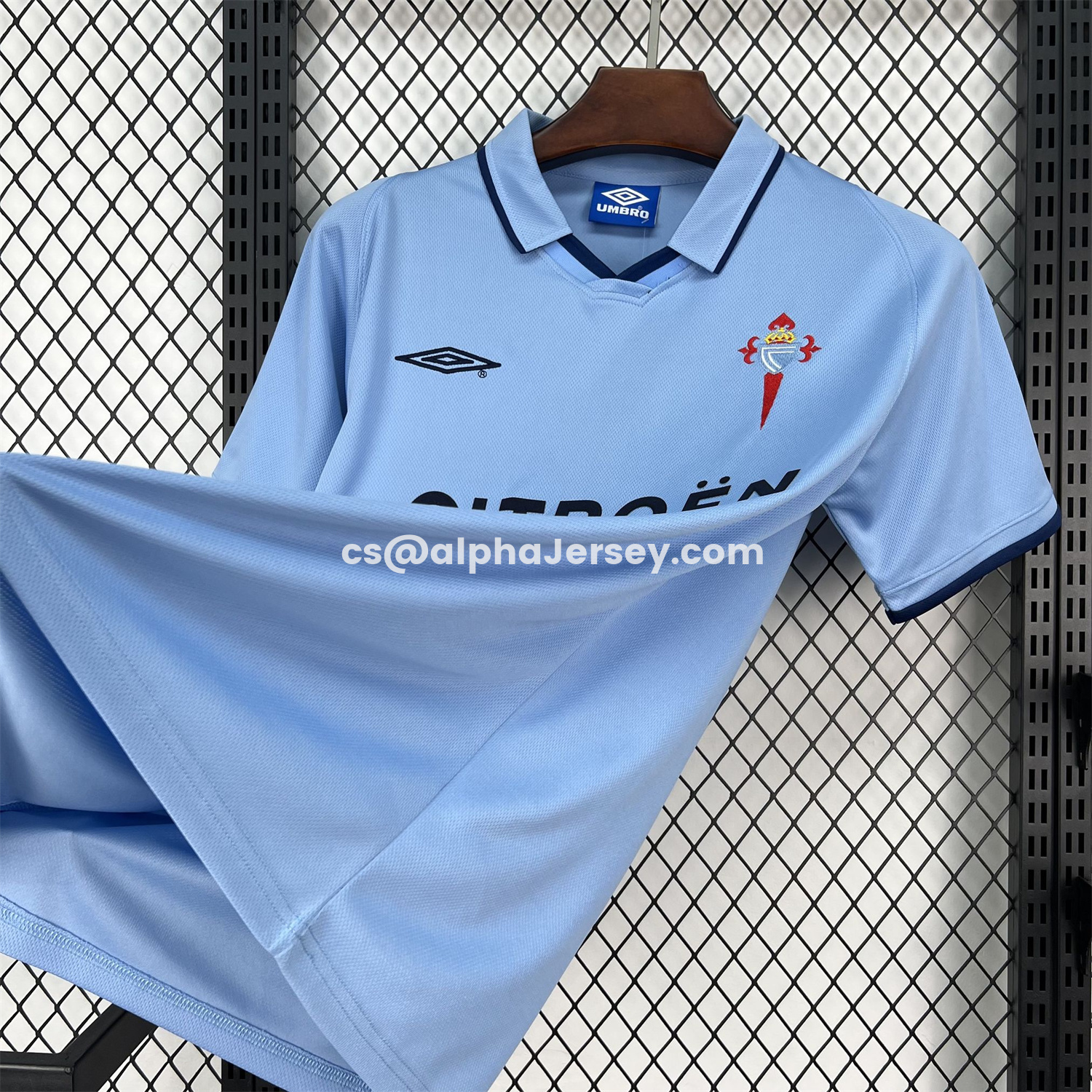 AJ-AlphaJersey-Retro Celta Vigo 2001-02 UEFA Cup Home Jersey - Fans Version