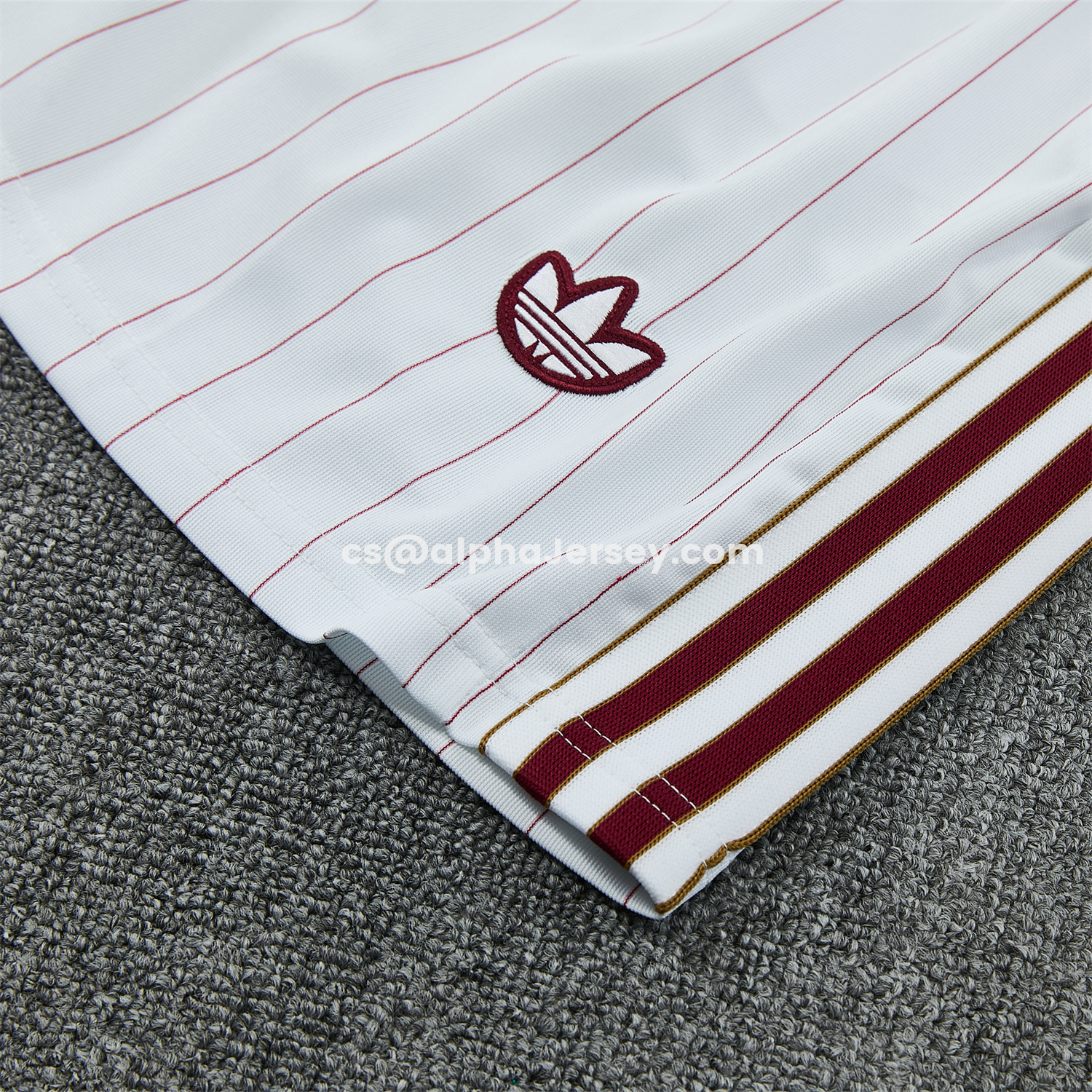 AJ-AlphaJersey-Arsenal 25-26 Retro Style Short-Sleeve Training Set - Colors Top & White With Thin Mar Pants