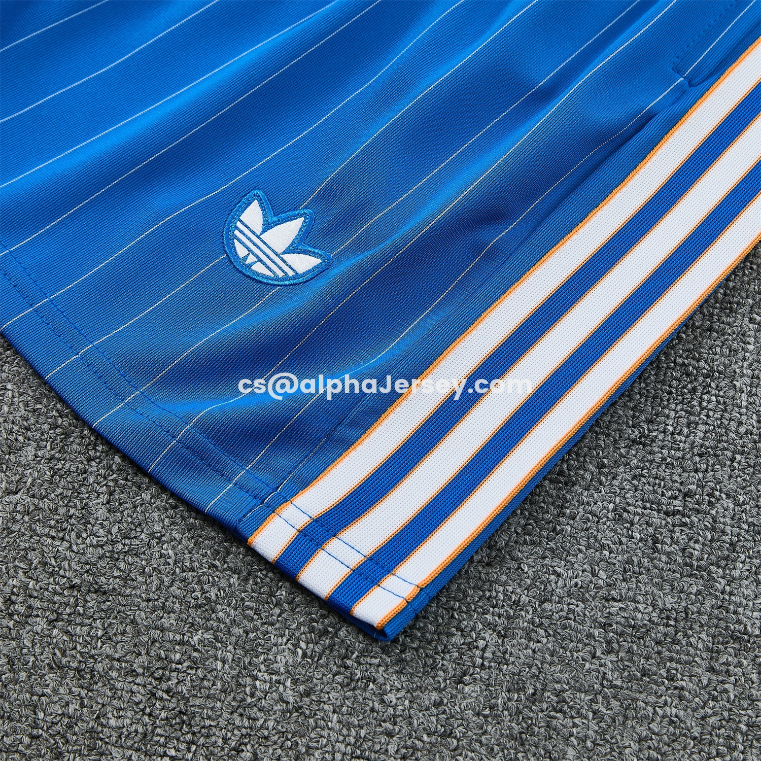 AJ-AlphaJersey-Real Madrid 25-26 Retro Style Short-Sleeve Training Set - Blue With White Stripes Top & Pants