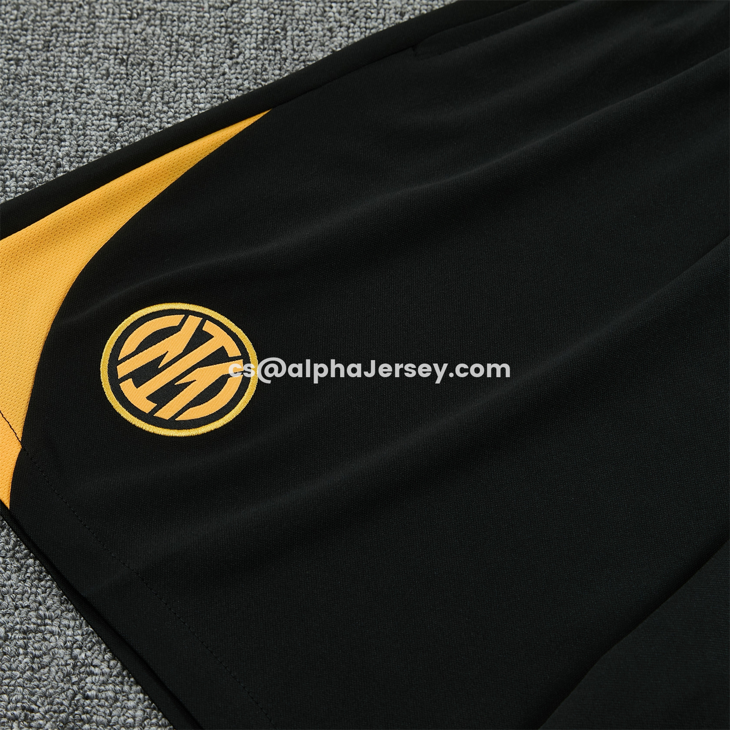 AJ-AlphaJersey-Inter Milan 25-26 Short-Sleeve Training Set - Black And Grey Top & Pants