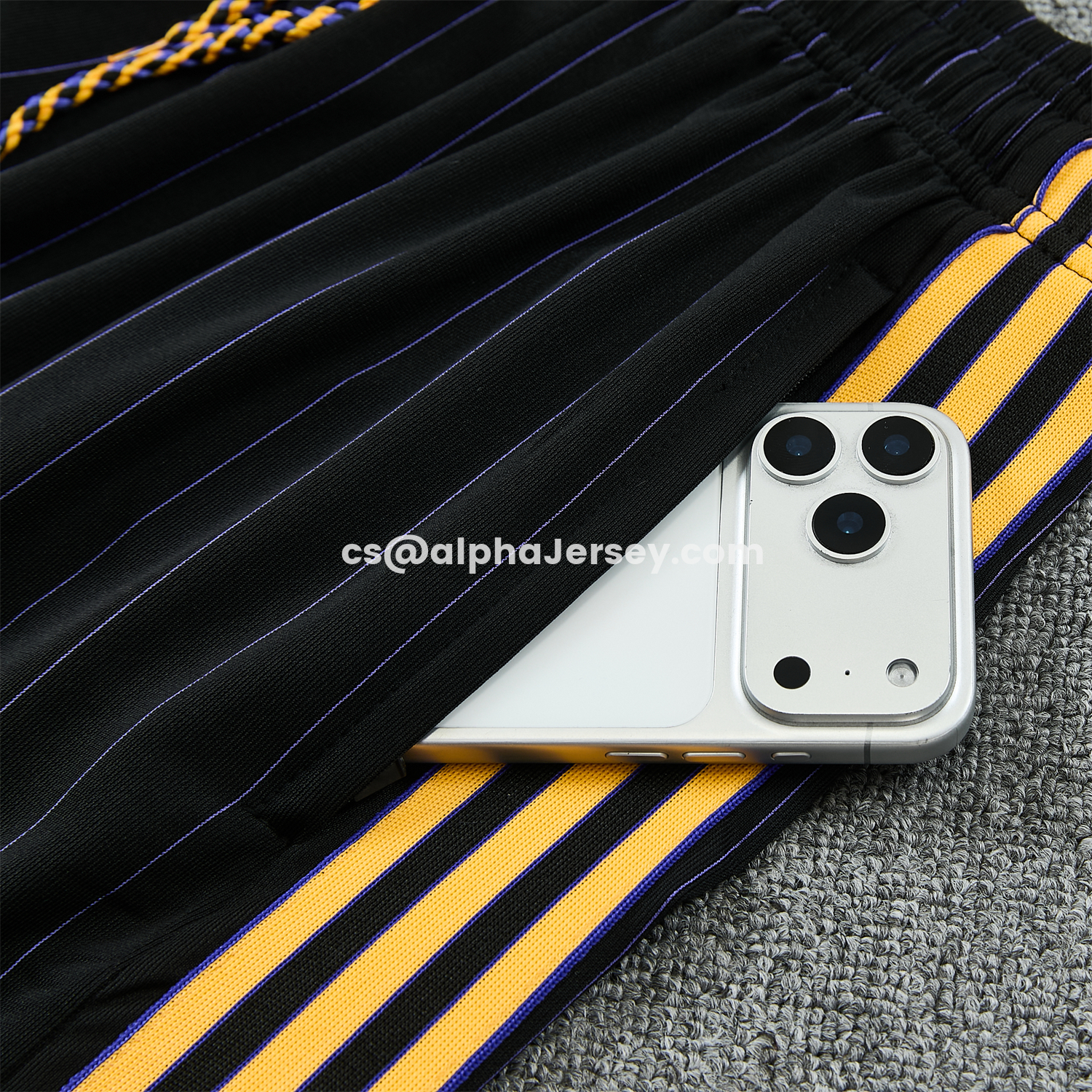 AJ-AlphaJersey-Manchester United 25-26 Retro Style Vest Training Set - Colors Top & Colors Pants