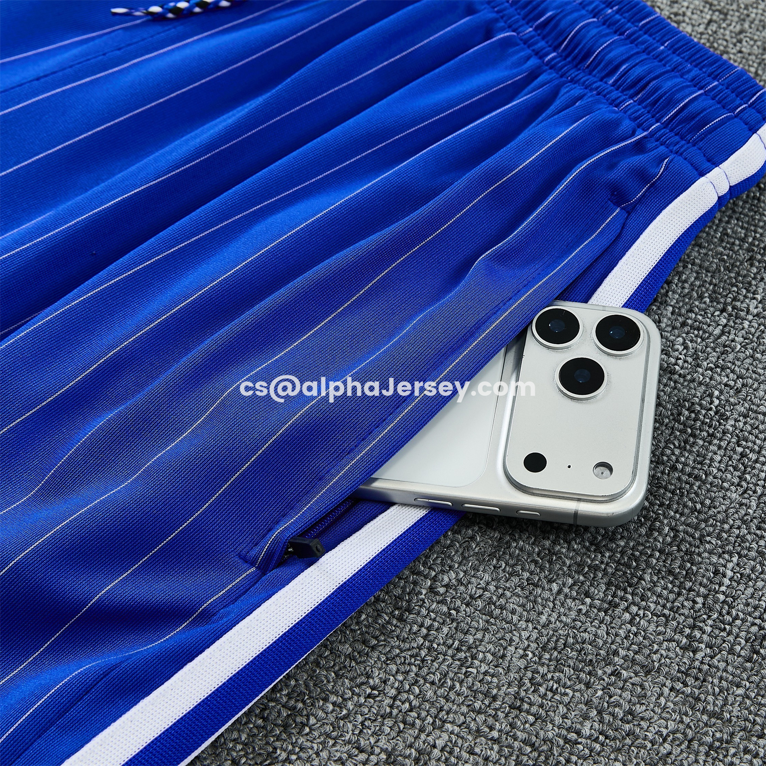 AJ-AlphaJersey-C.H.E.L.S.E.A 25-26 Retro Style Short-Sleeve Training Set - White Top & Blue Stripes Pants