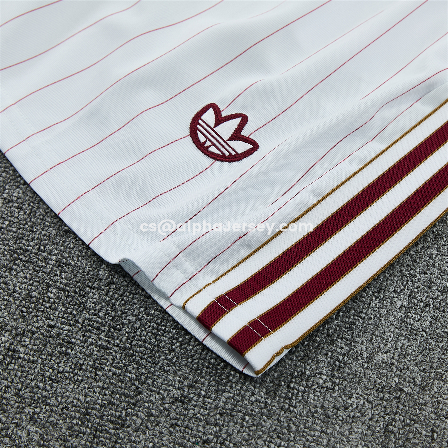 AJ-AlphaJersey-Arsenal 25-26 Retro Style Vest Training Set - White With Burgundy Stripes And Collar Top & Pants