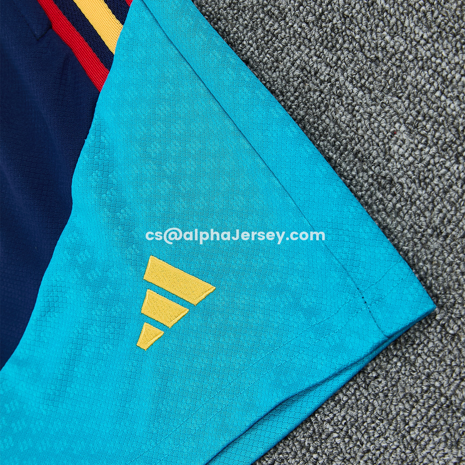 AJ-AlphaJersey-Spain 2026 Vest Training Set - Light Blue Top & Dark Blue Pants