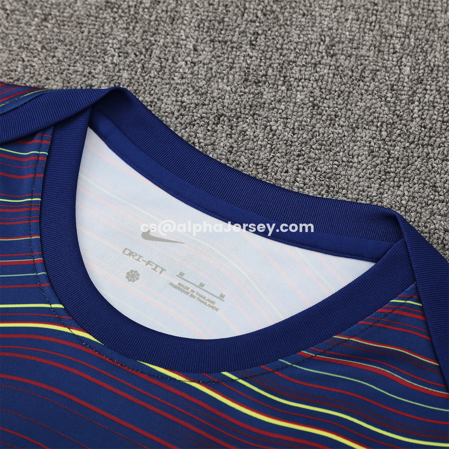 AJ-AlphaJersey-Barcelona 25-26 Short-Sleeve Training Set - Colors Top & Dark Blue Pants