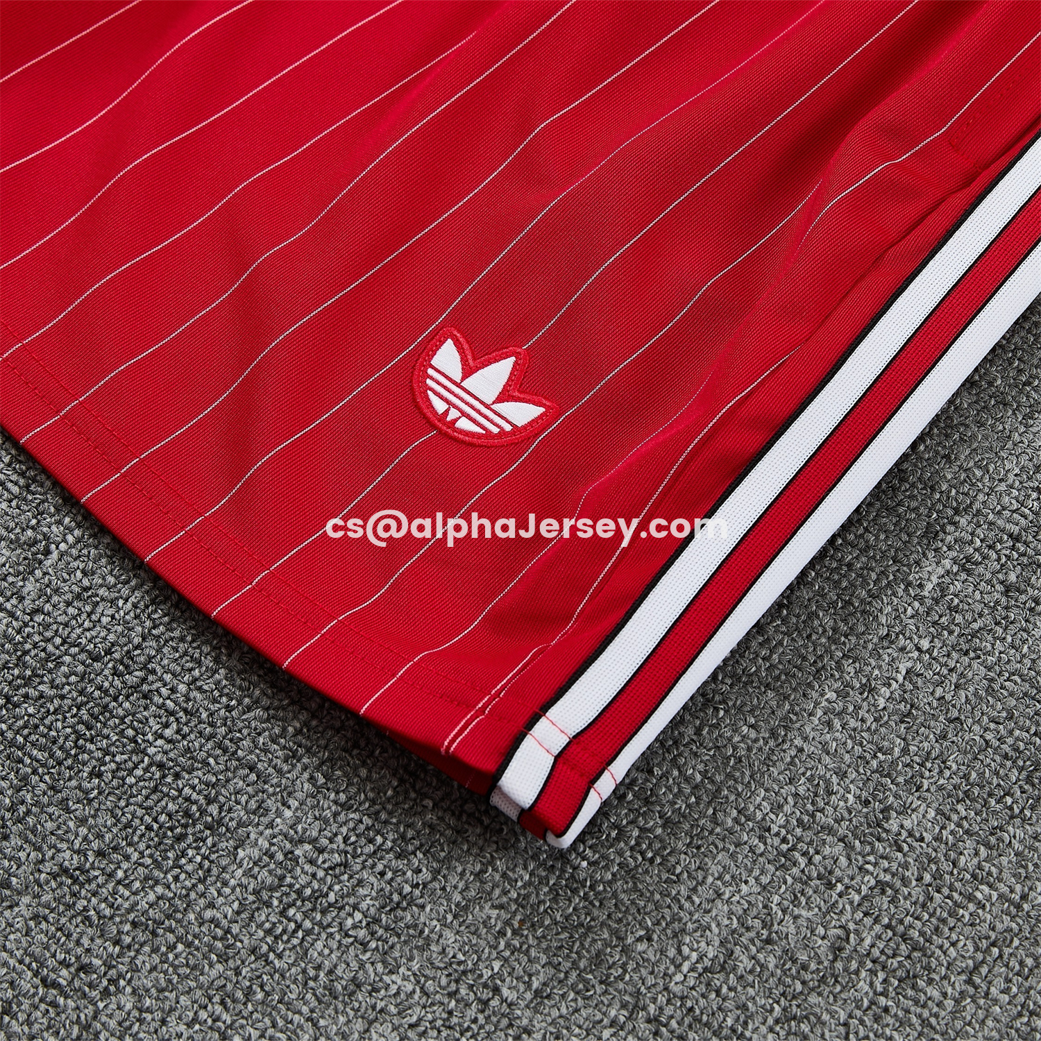 AJ-AlphaJersey-Manchester United 25-26 Retro Style Vest Training Set - Red With White Stripes Top & Pants