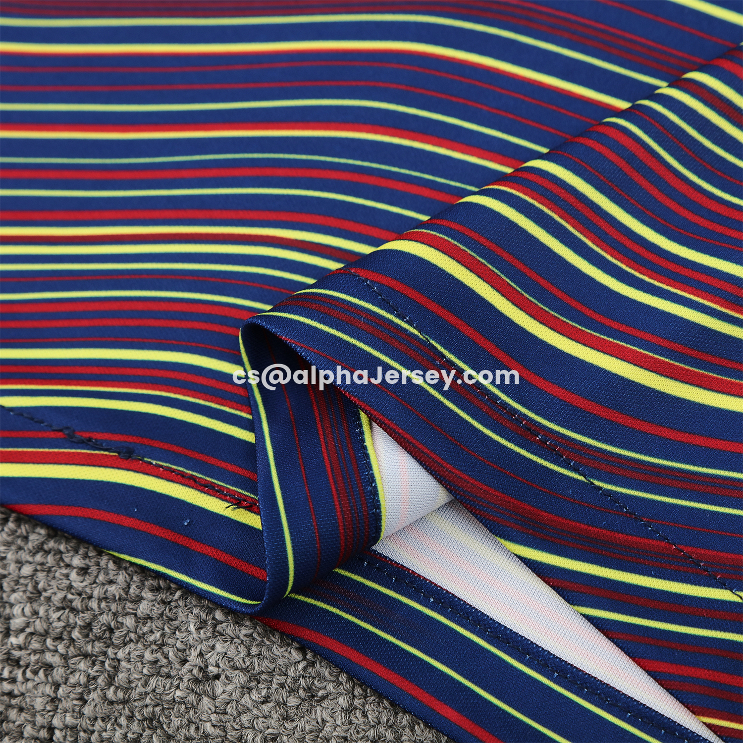 AJ-AlphaJersey-Barcelona 25-26 Short-Sleeve Training Set - Colors Top & Dark Blue With Pink Accents Pants