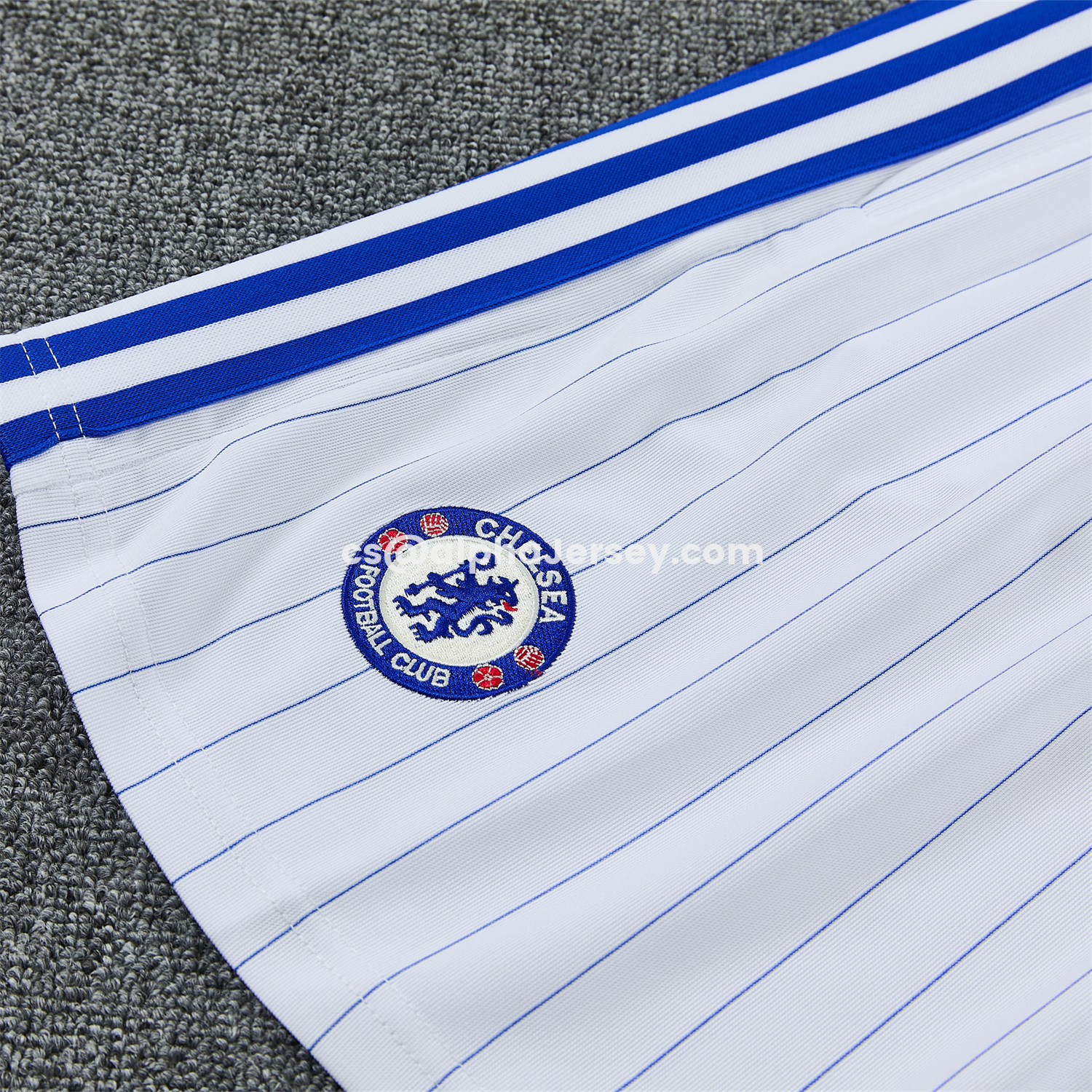 AJ-AlphaJersey-C.H.E.L.S.E.A 25-26 Retro Style Vest Training Set - Blue Top & White With Blue Stripes Pants