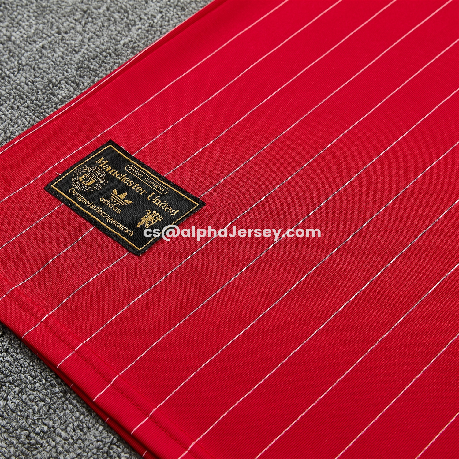 AJ-AlphaJersey-Manchester United 25-26 Retro Style Short-Sleeve Training Set - Red With White Stripes Top & Pants