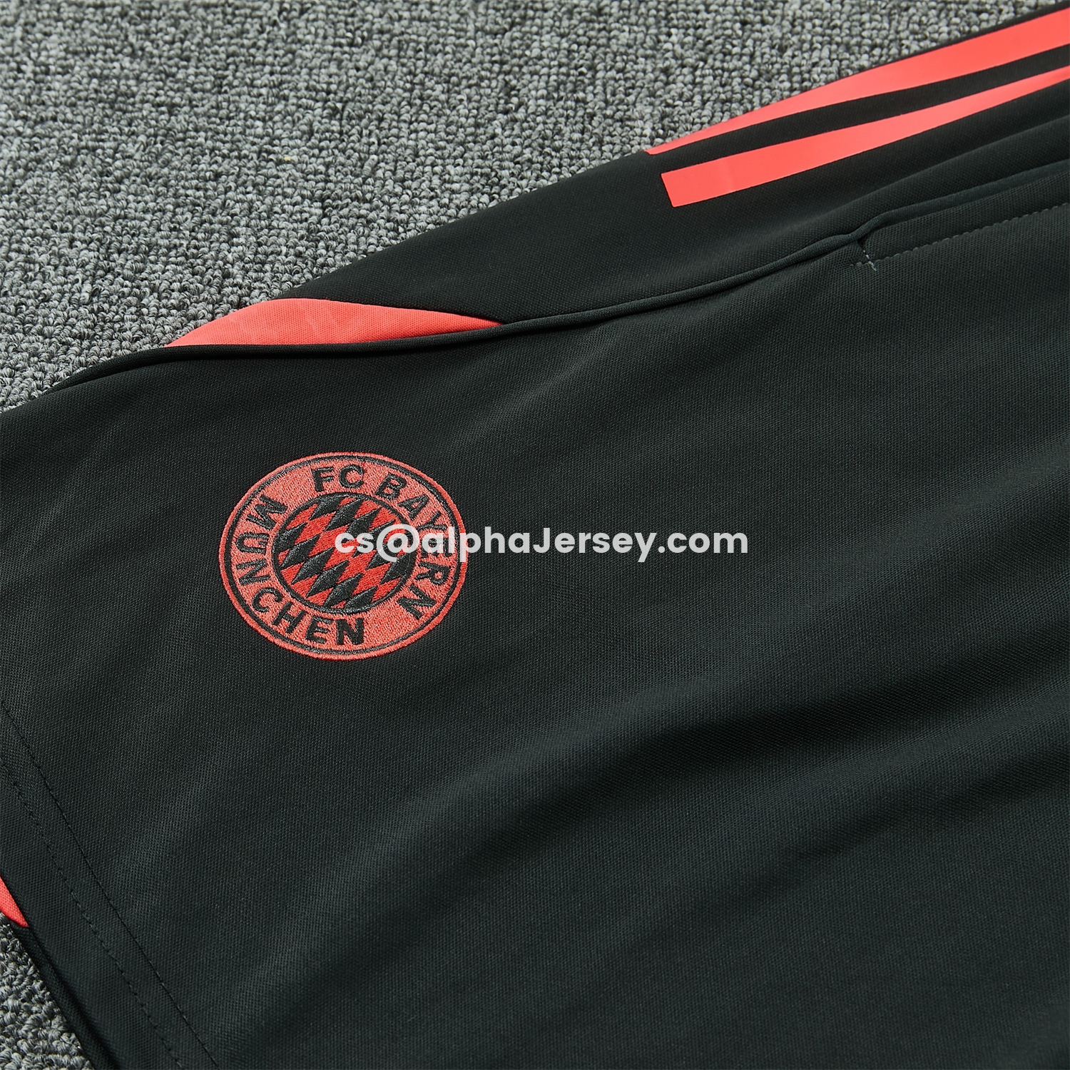 AJ-AlphaJersey-Bayern Munich 25-26 Vest Training Set - Coral With Black Accents Top & Black With Coral Accents Pants