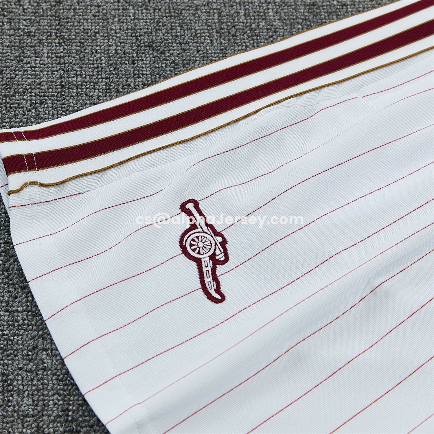 AJ-AlphaJersey-Arsenal 25-26 Retro Style Vest Training Set - White With Burgundy Stripes And Collar Top & Pants