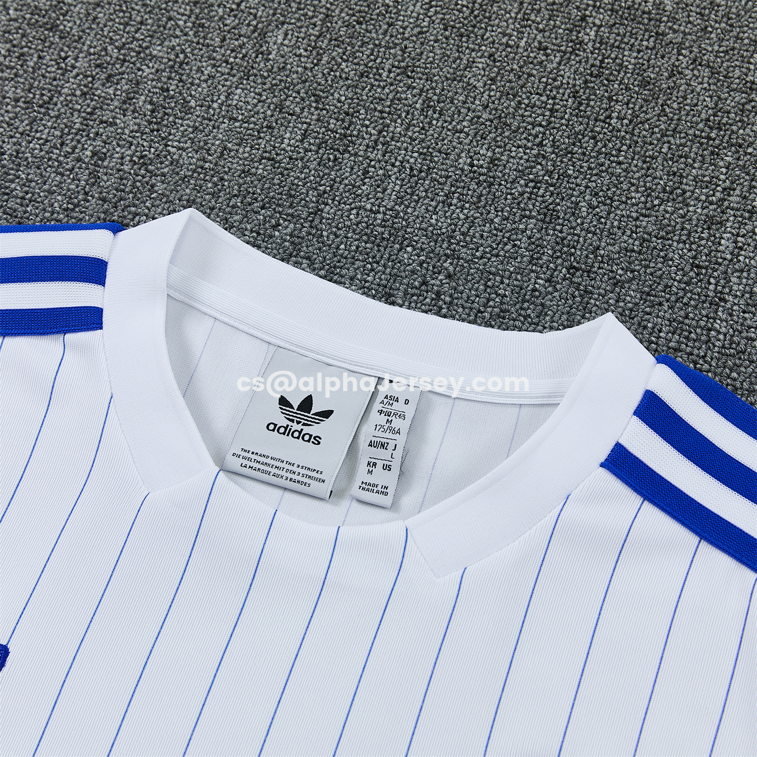 AJ-AlphaJersey-C.H.E.L.S.E.A 25-26 Retro Style Vest Training Set - White Top & Blue Stripes Pants