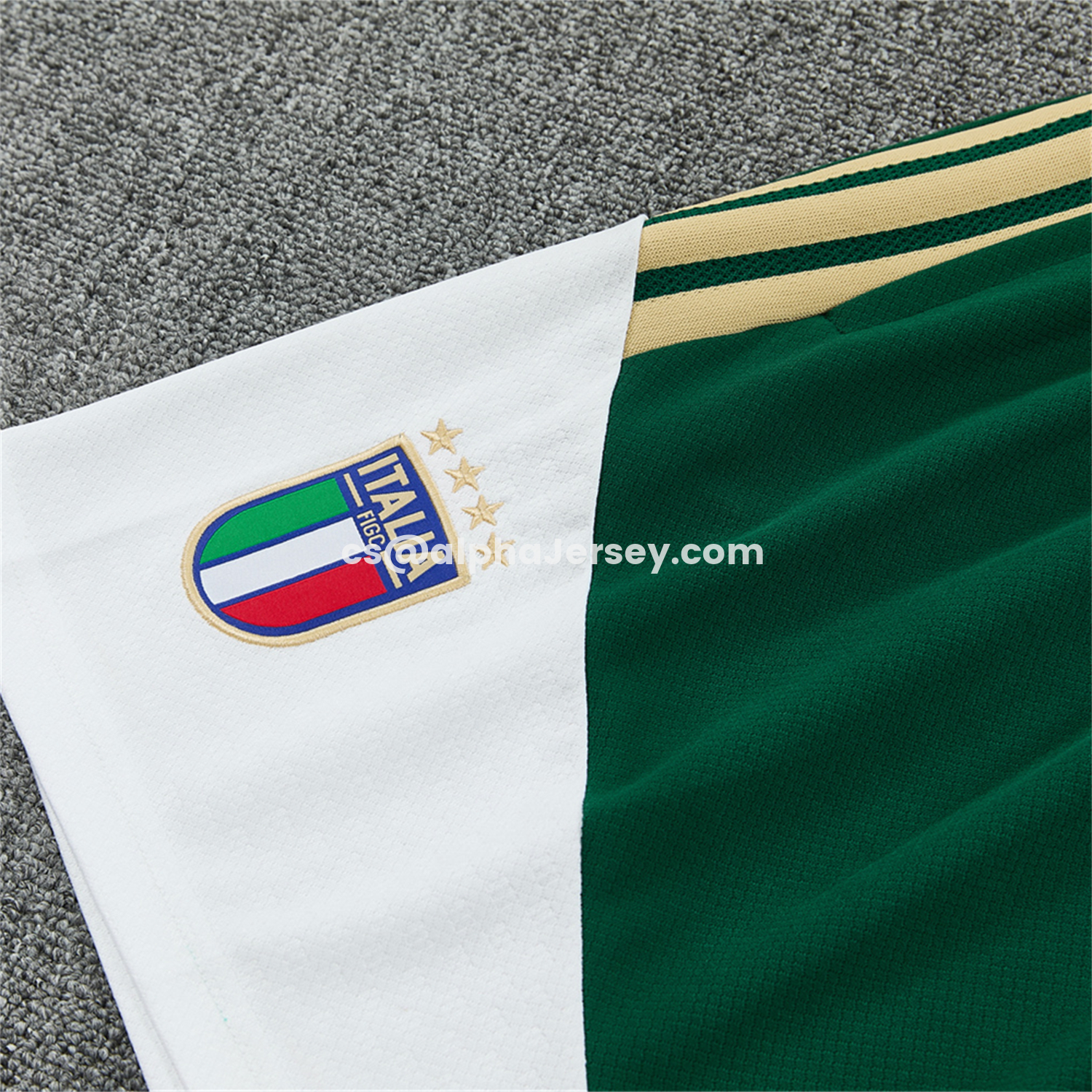 AJ-AlphaJersey-Italy 2026 Short-Sleeve Training Set - White With Green Accents Top & Green With White Pants