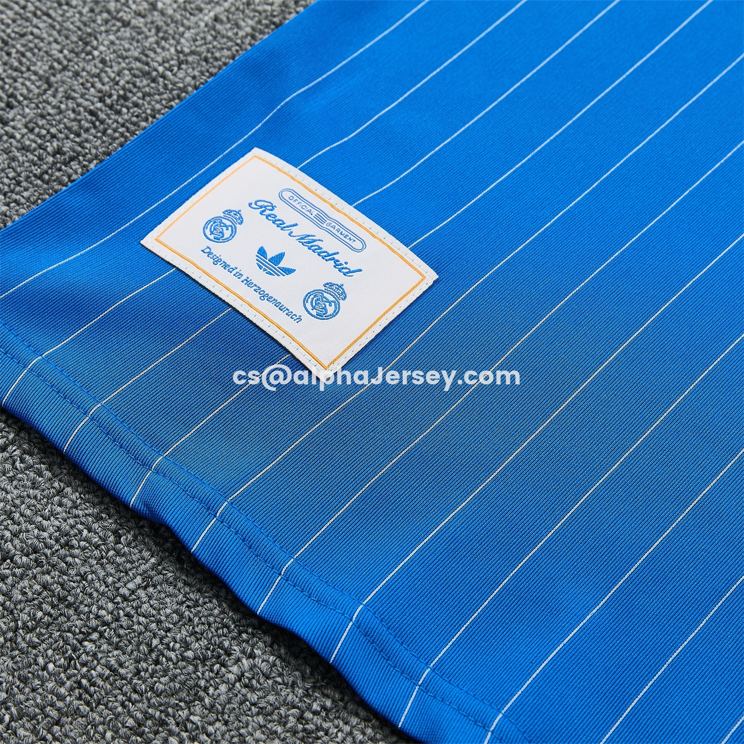 AJ-AlphaJersey-Real Madrid 25-26 Retro Style Vest Training Set - Blue With White Stripes Top & Pants